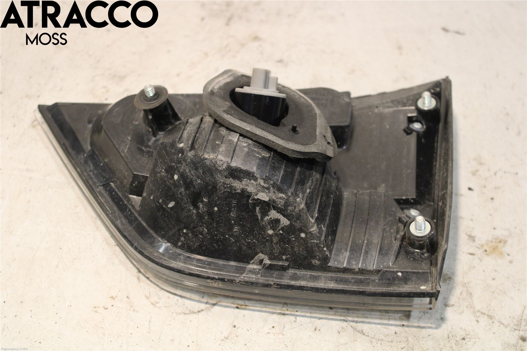 Mitsubishi OUTLANDER 07-12 Baklykt Venstre  På Luke(Indre