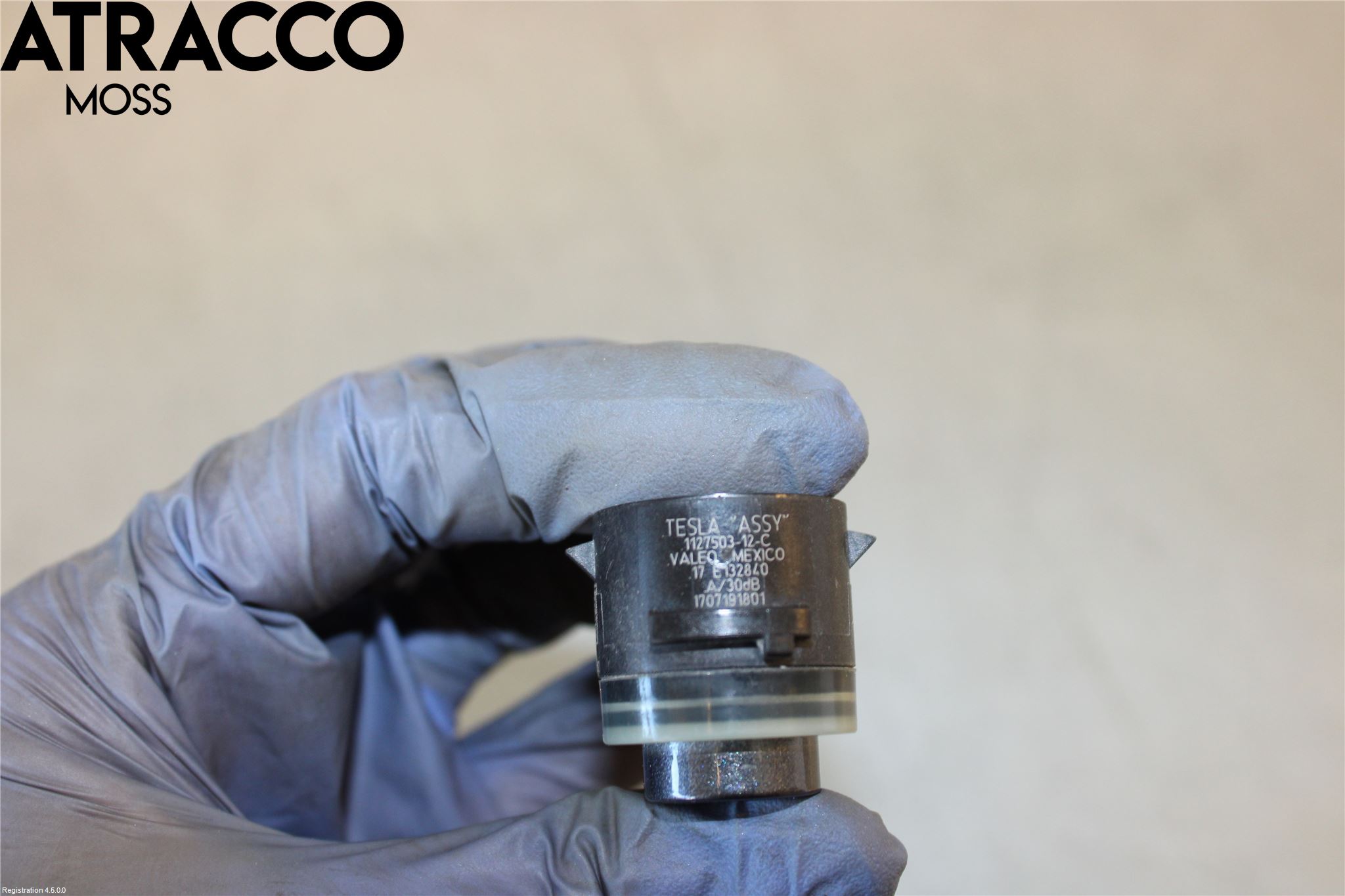 Tesla MODEL 3 17- Sensor Parkering Front