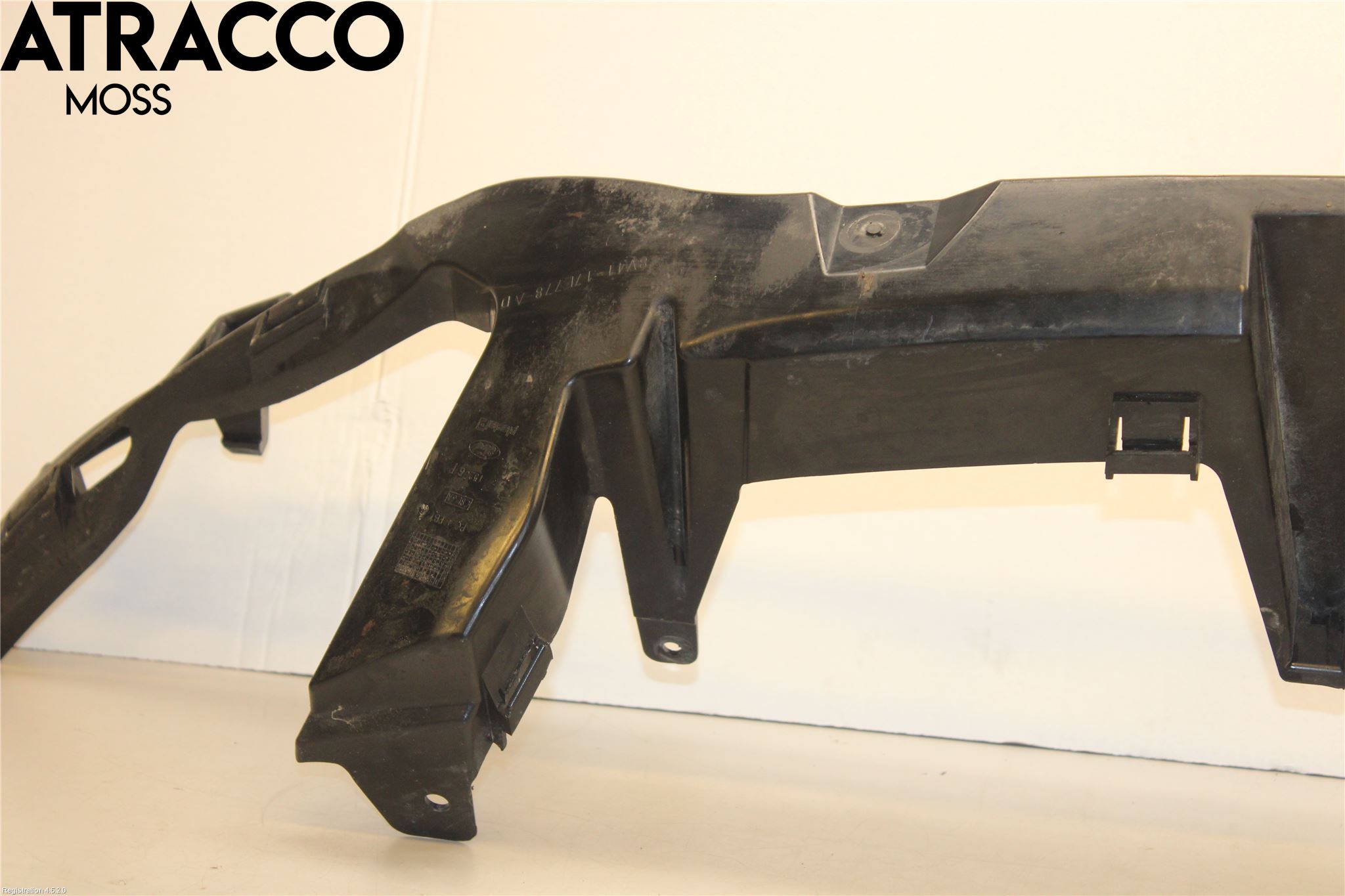 Ford KUGA 08-12 Støtfanger Foran Plastdeksel