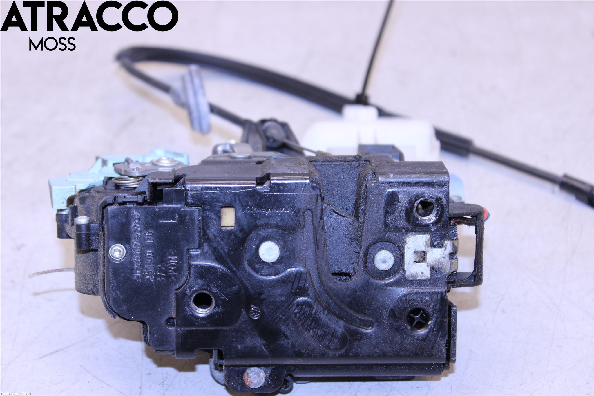 Volkswagen VW CADDY      04-10 Dørlås - Låsekasse