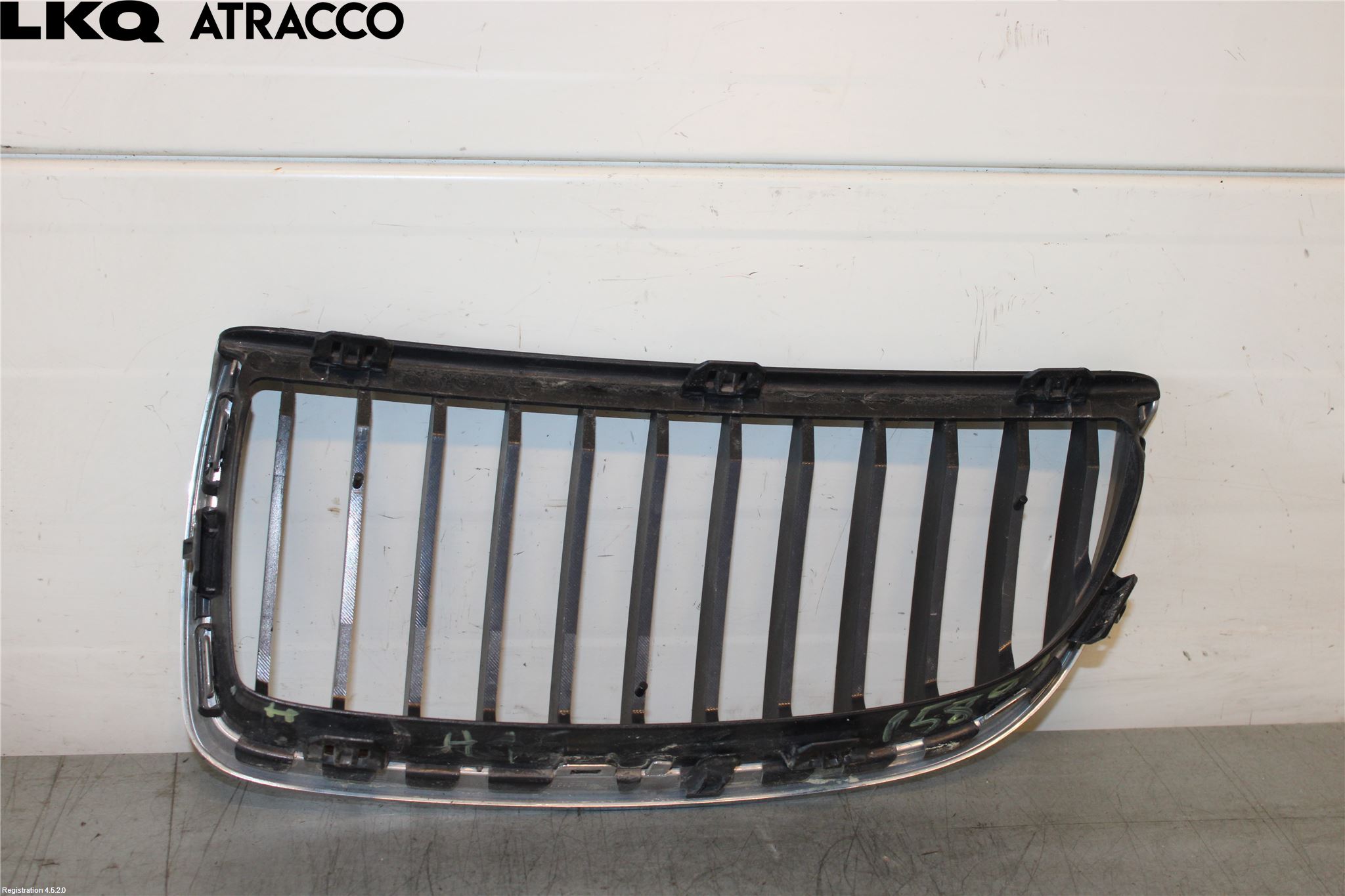 BMW 3 E90/91 SED/TOU 05-12 Grilldel Høyre