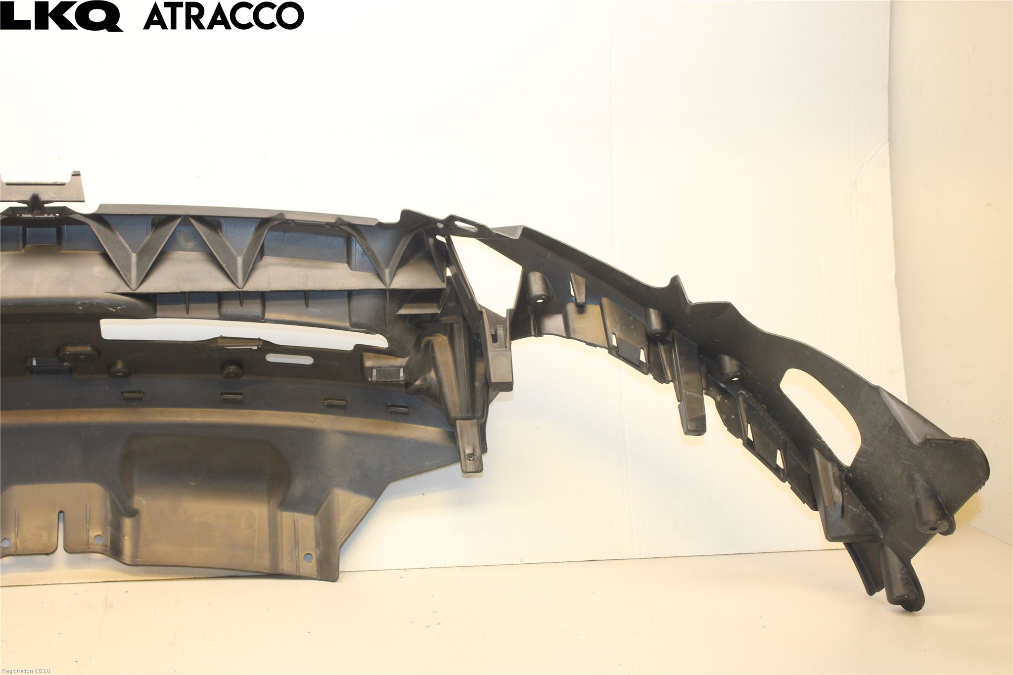 Ford FOCUS 11-14 Støtfanger Foran Plastdeksel