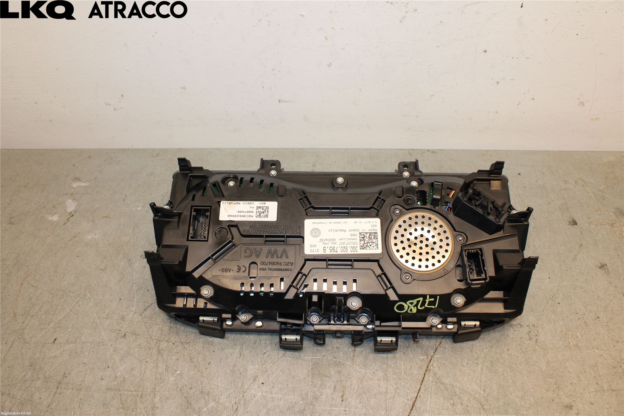 Volkswagen VW PASSAT 15-19 Instr Speedometer