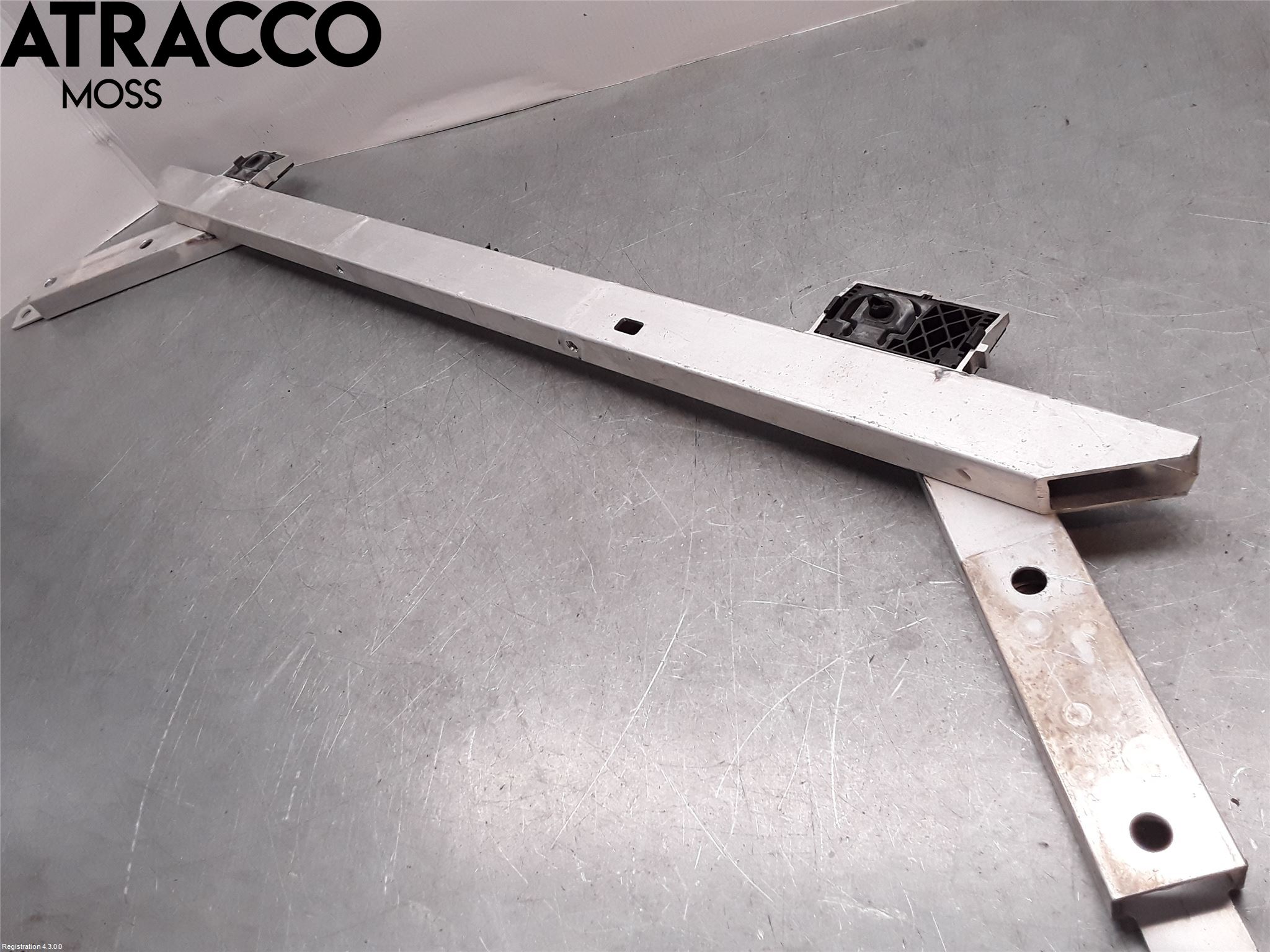 Volvo XC60 18- Forstillingsbjelke(Tvergående)