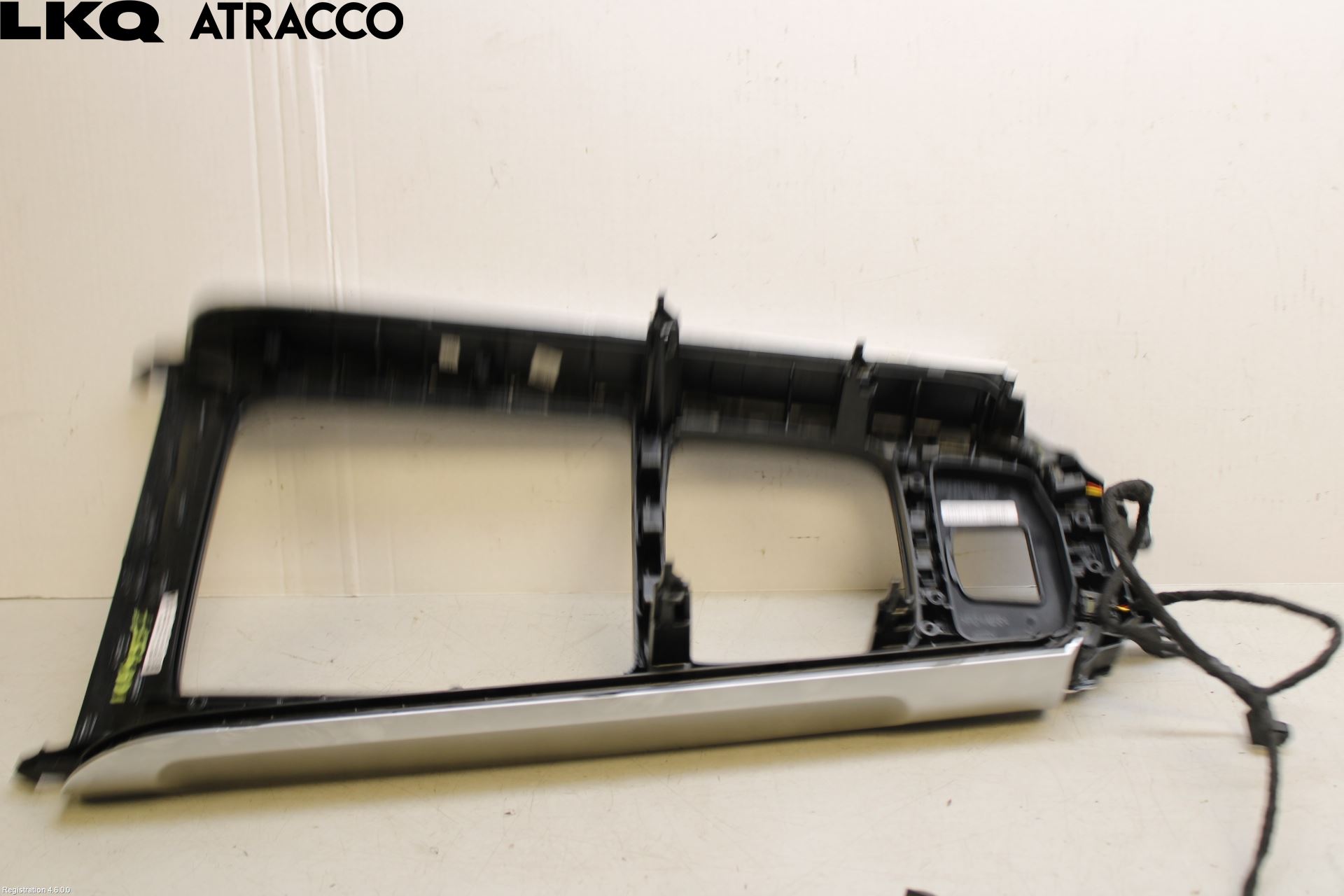 Mercedes-Benz MB EQB (X243) 22- Innr Konsoll-Lomme