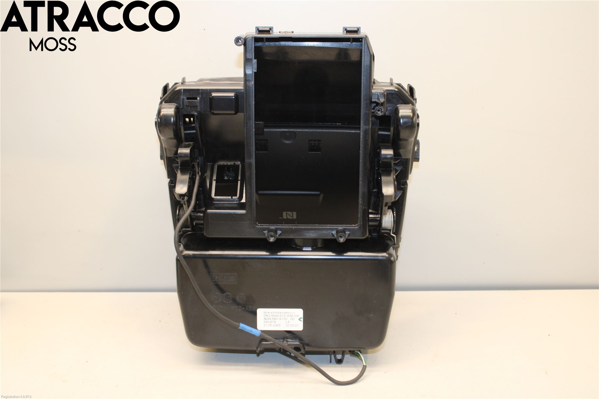 Mercedes-Benz MB EQC (N293) 20- Instrumentkonsoll Midt