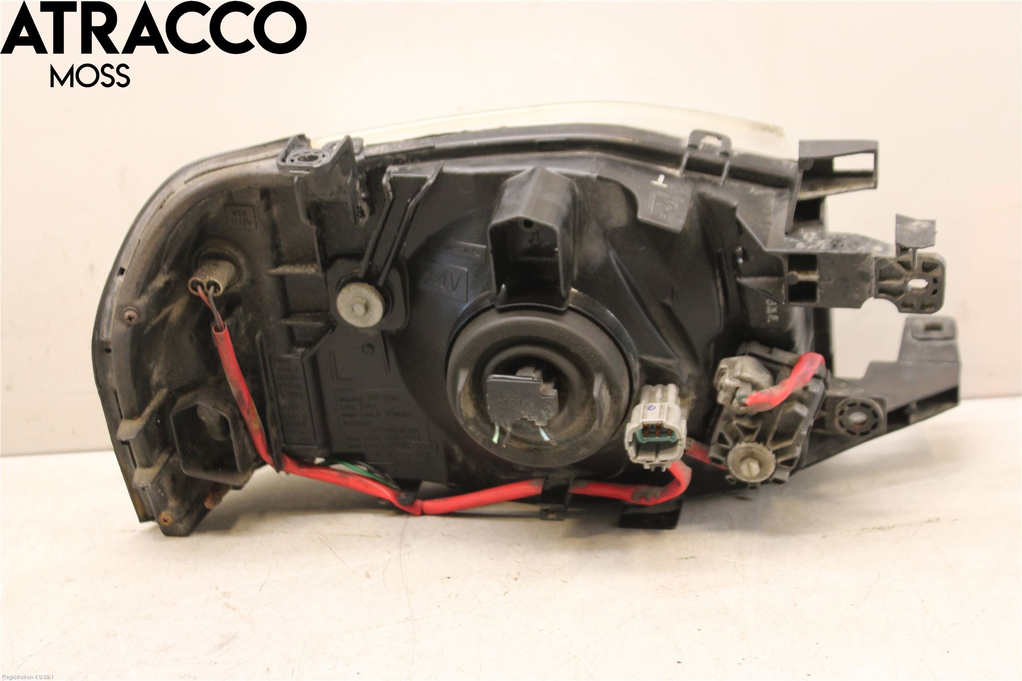 Nissan NP300 Frontlykt Venstre