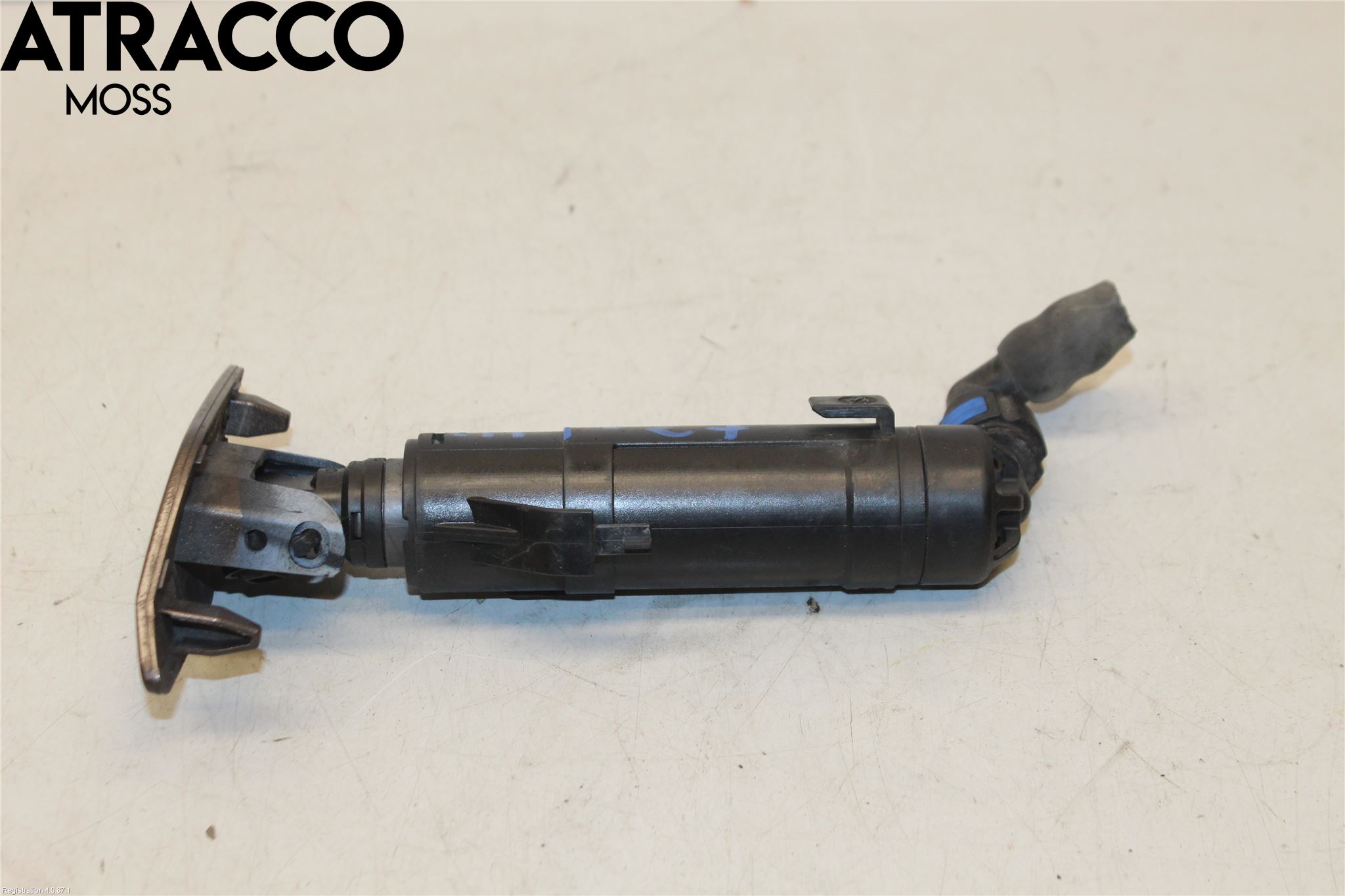 Volkswagen VW TOURAN 10-15 Spylerdyse Frontlykter