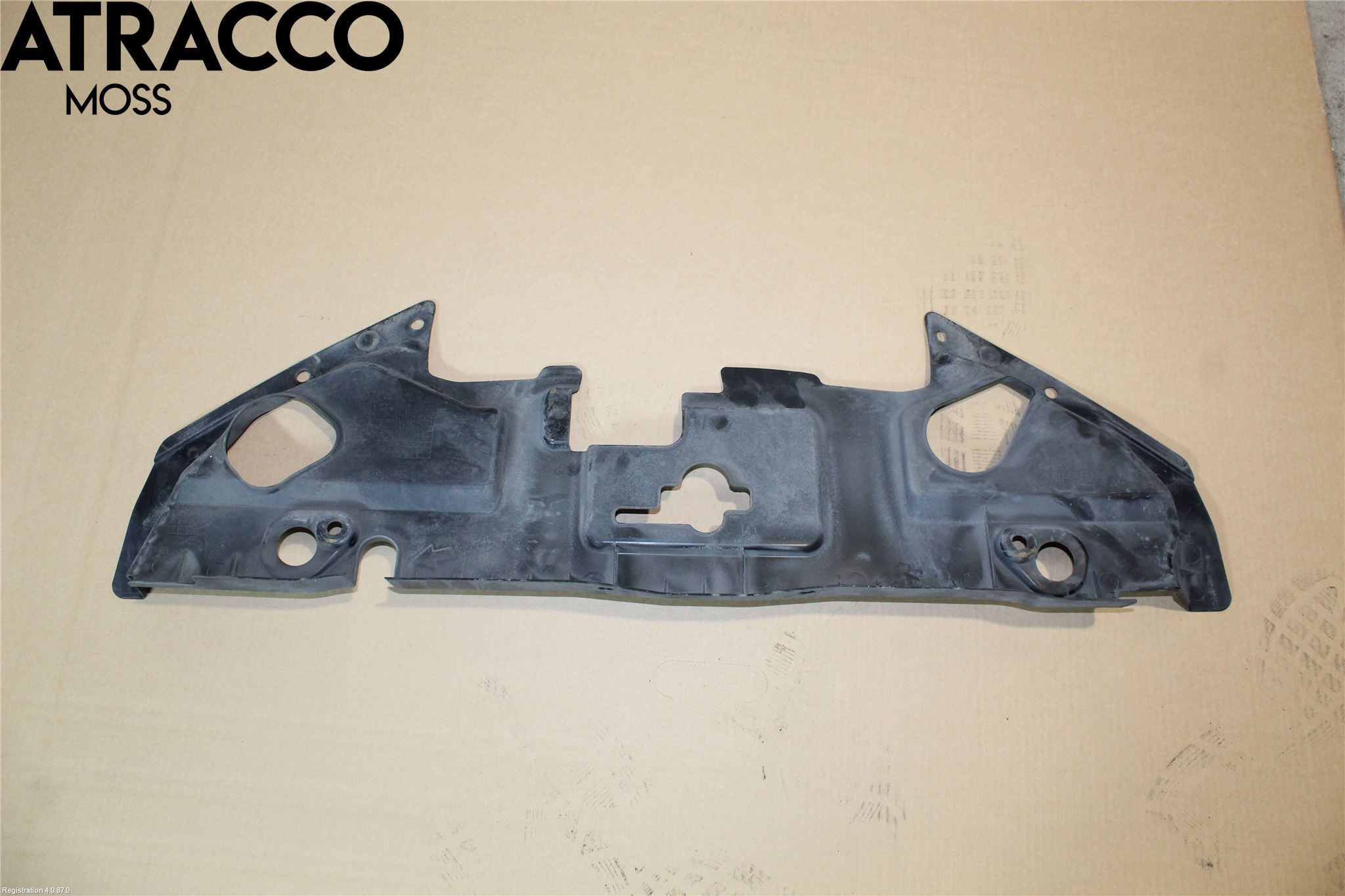 Nissan LEAF 11-17 Frontplate Nedre