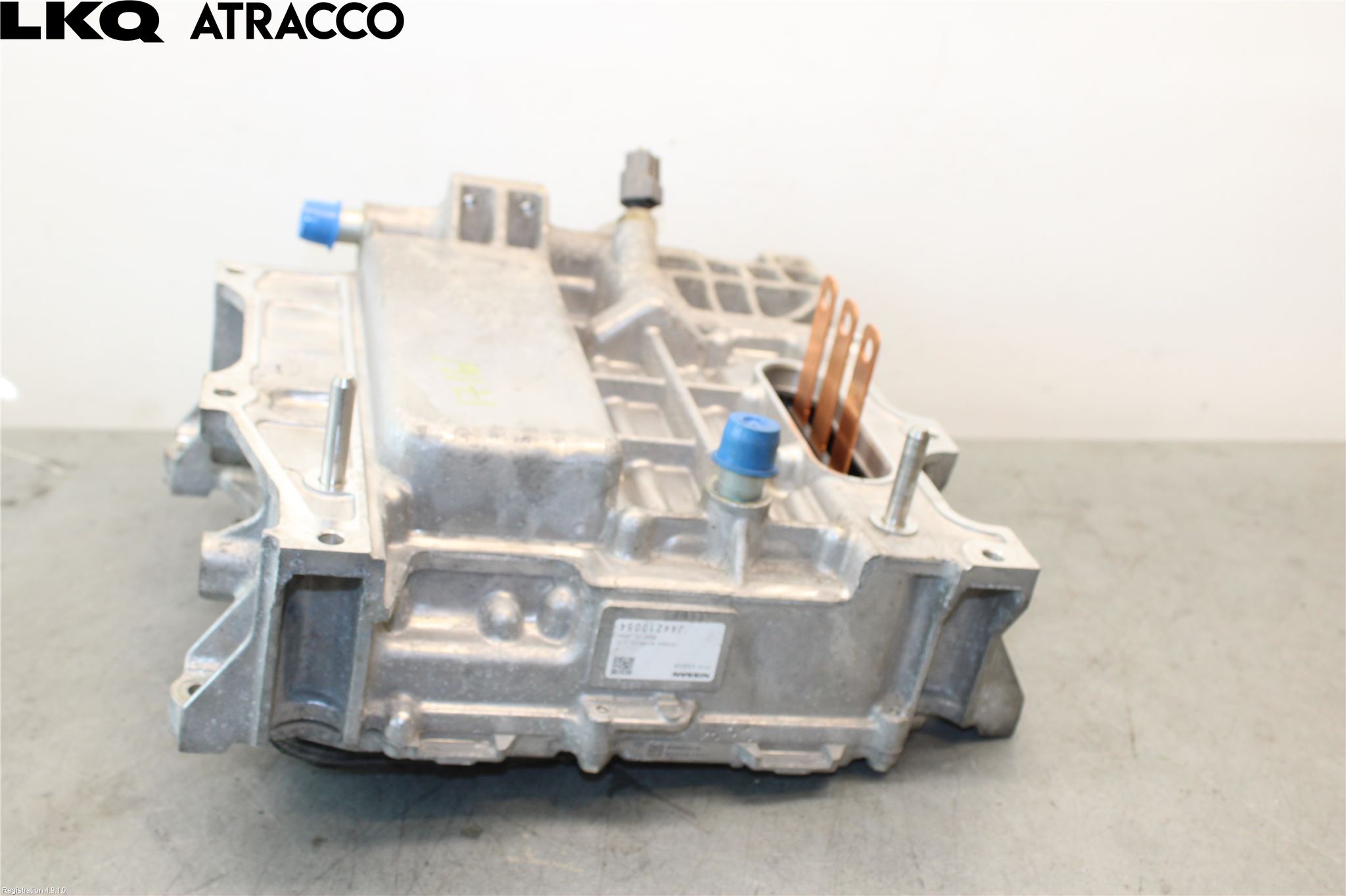 Nissan LEAF 18- Inverter 12-)220V