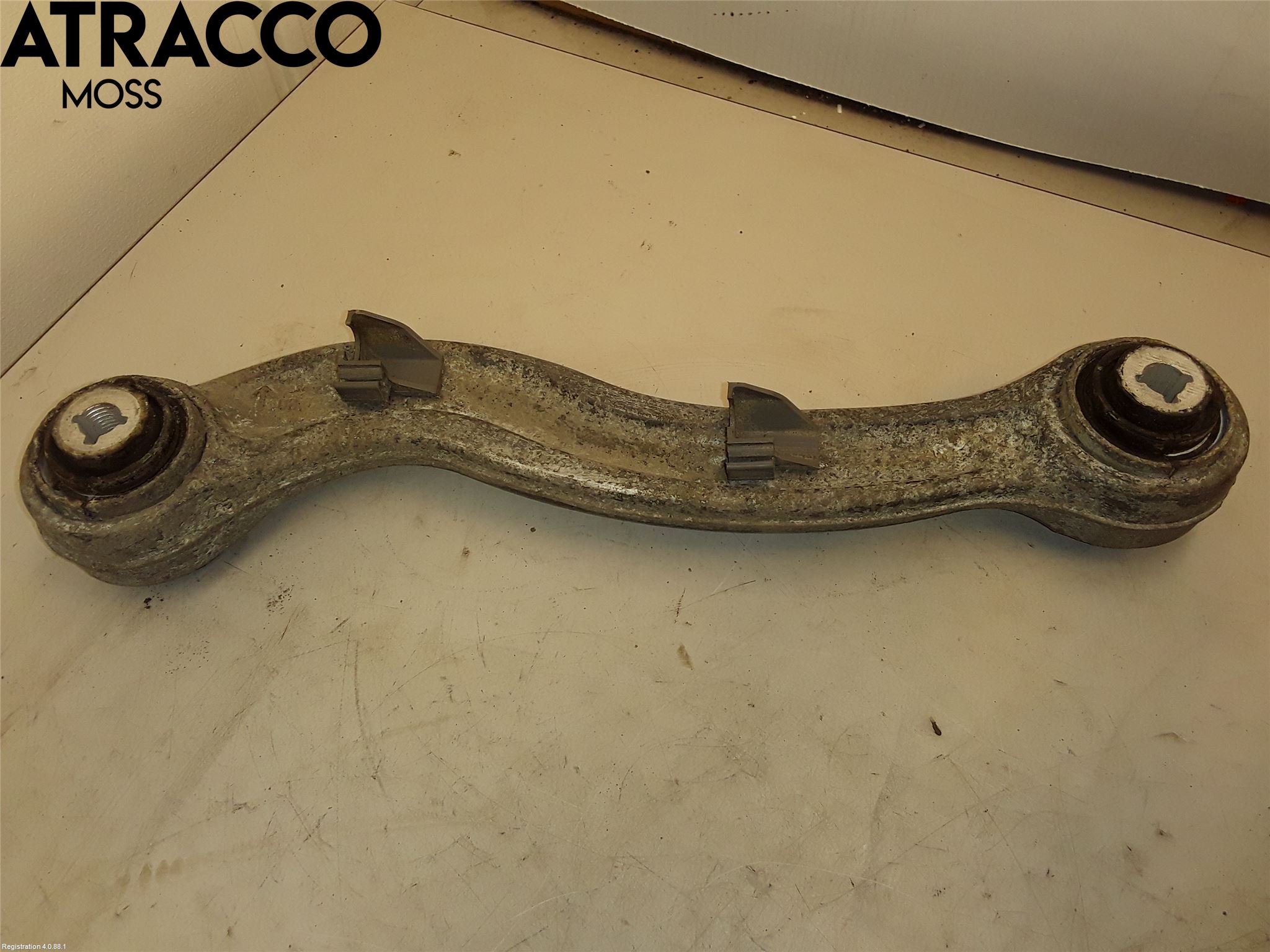 Jaguar I-PACE 18- Bakaksel Momentstag