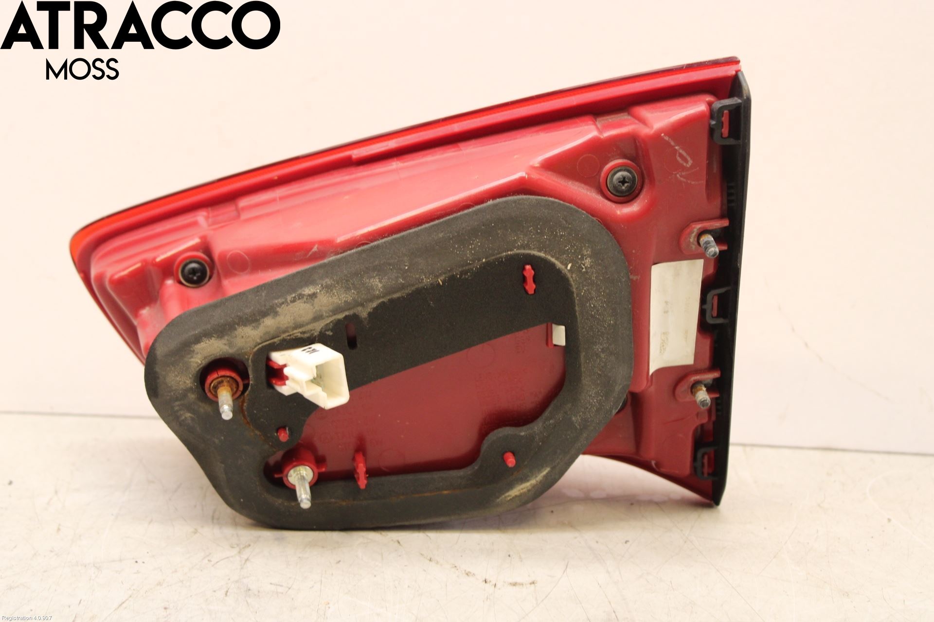 Kia SPORTAGE (SL) 11-15 Baklykt Venstre  På Luke(Indre