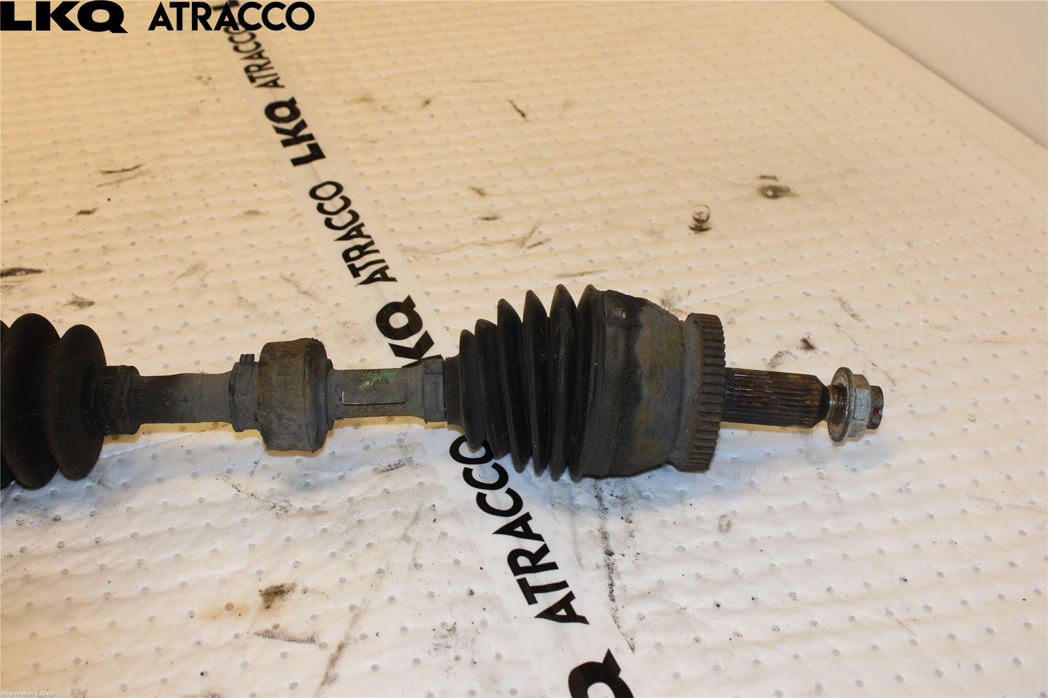 Kia SORENTO 10-14 Drivaksel Foran Kompl Venstre