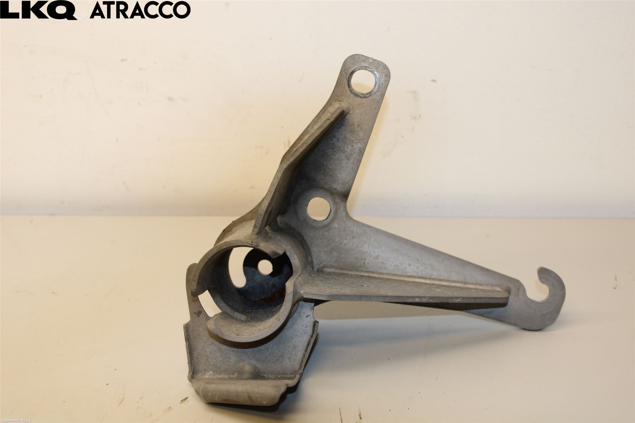 Porsche TAYCAN 20- Støtfangerfeste Bak Høyre