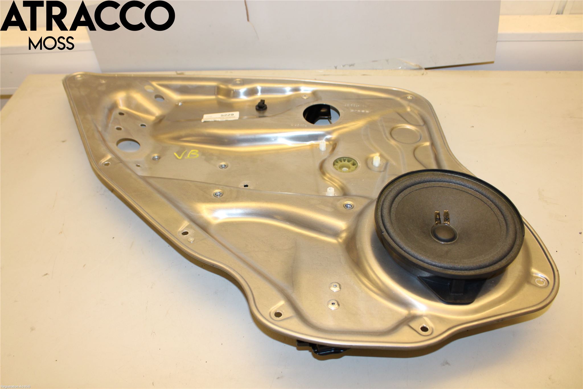 Mercedes-Benz MB E-KLASS (W212) 09-16 Vindusheis