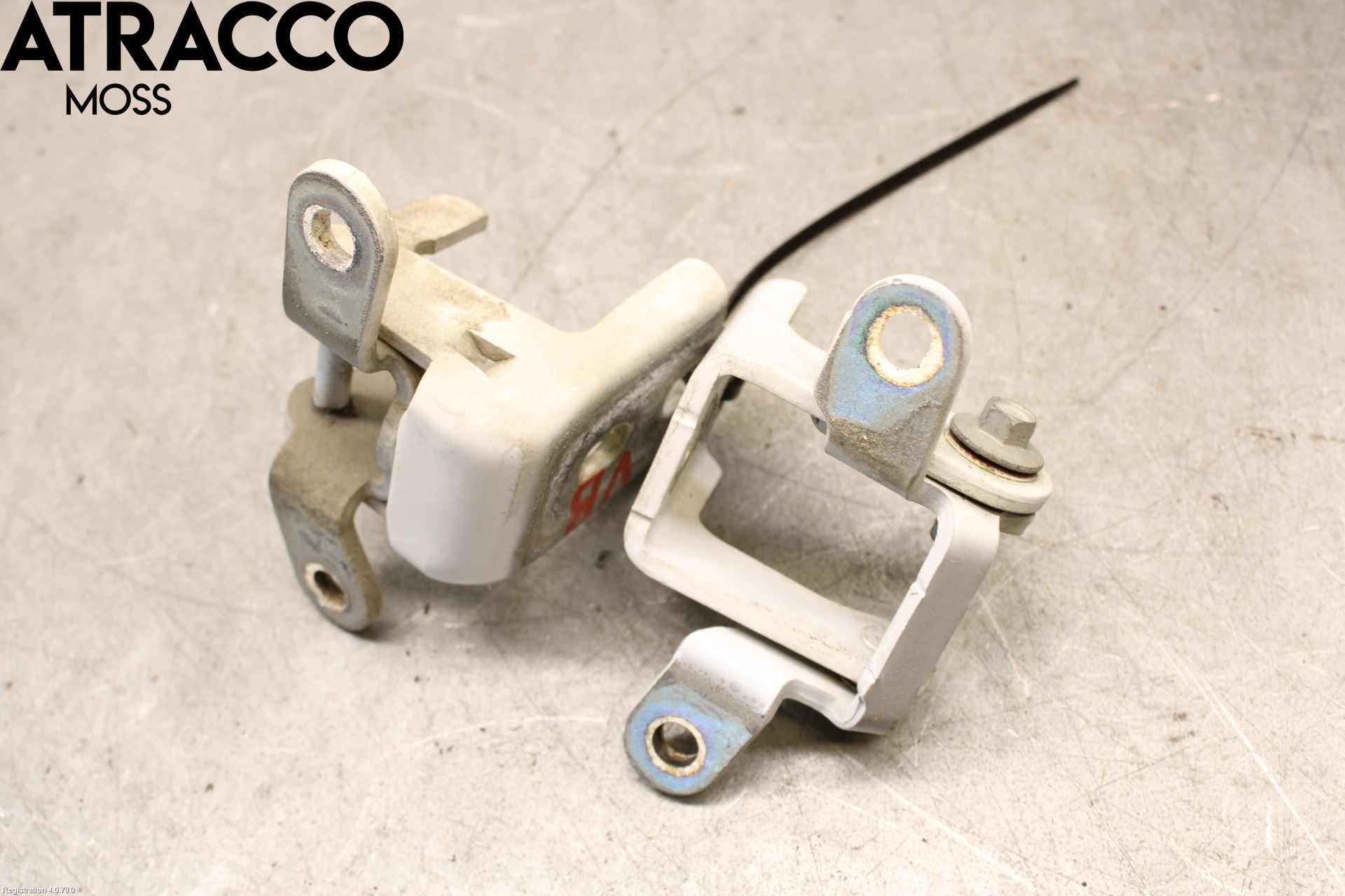 Opel INSIGNIA 09-16 Dørhengsel