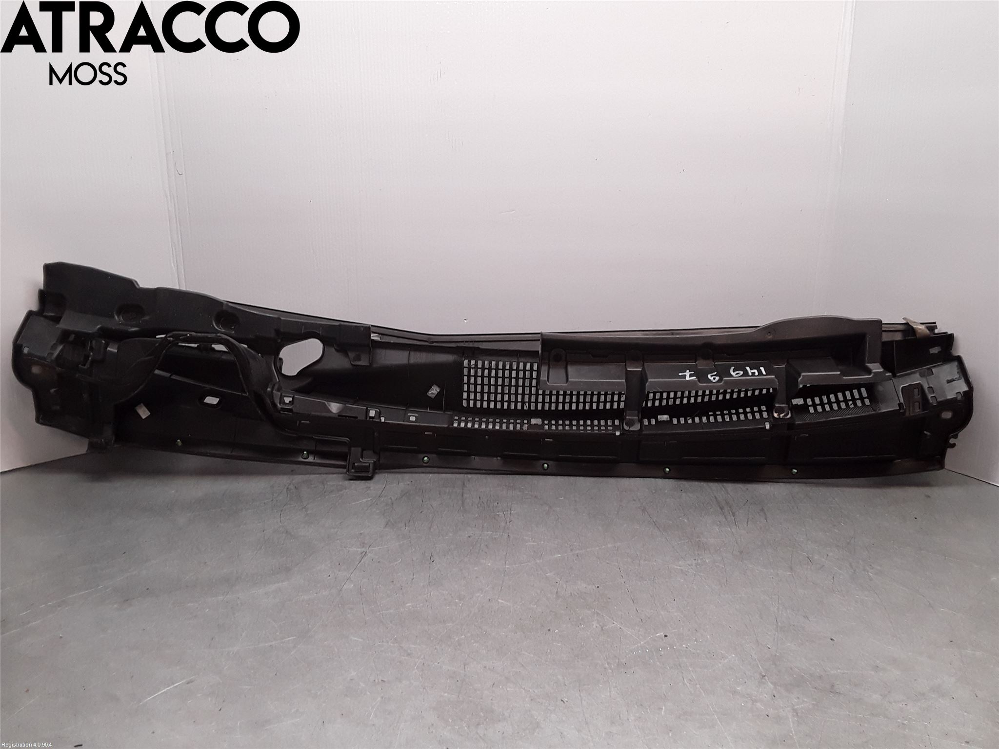 Toyota YARIS XP130 12-14 Luftstyring Front