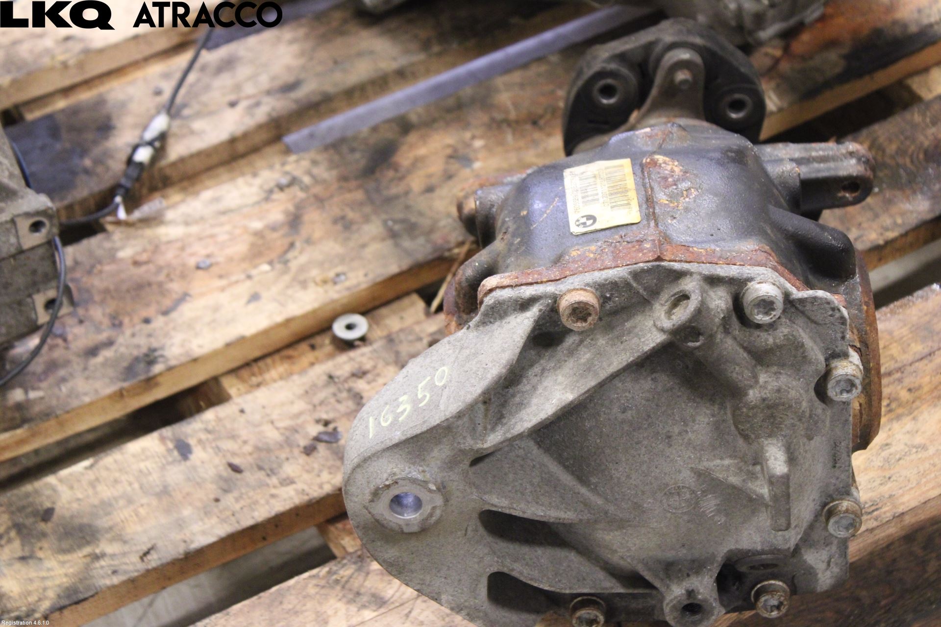 BMW 3 F30/F31/F80 12-19 Bakaksel Kardang Bak -Diff