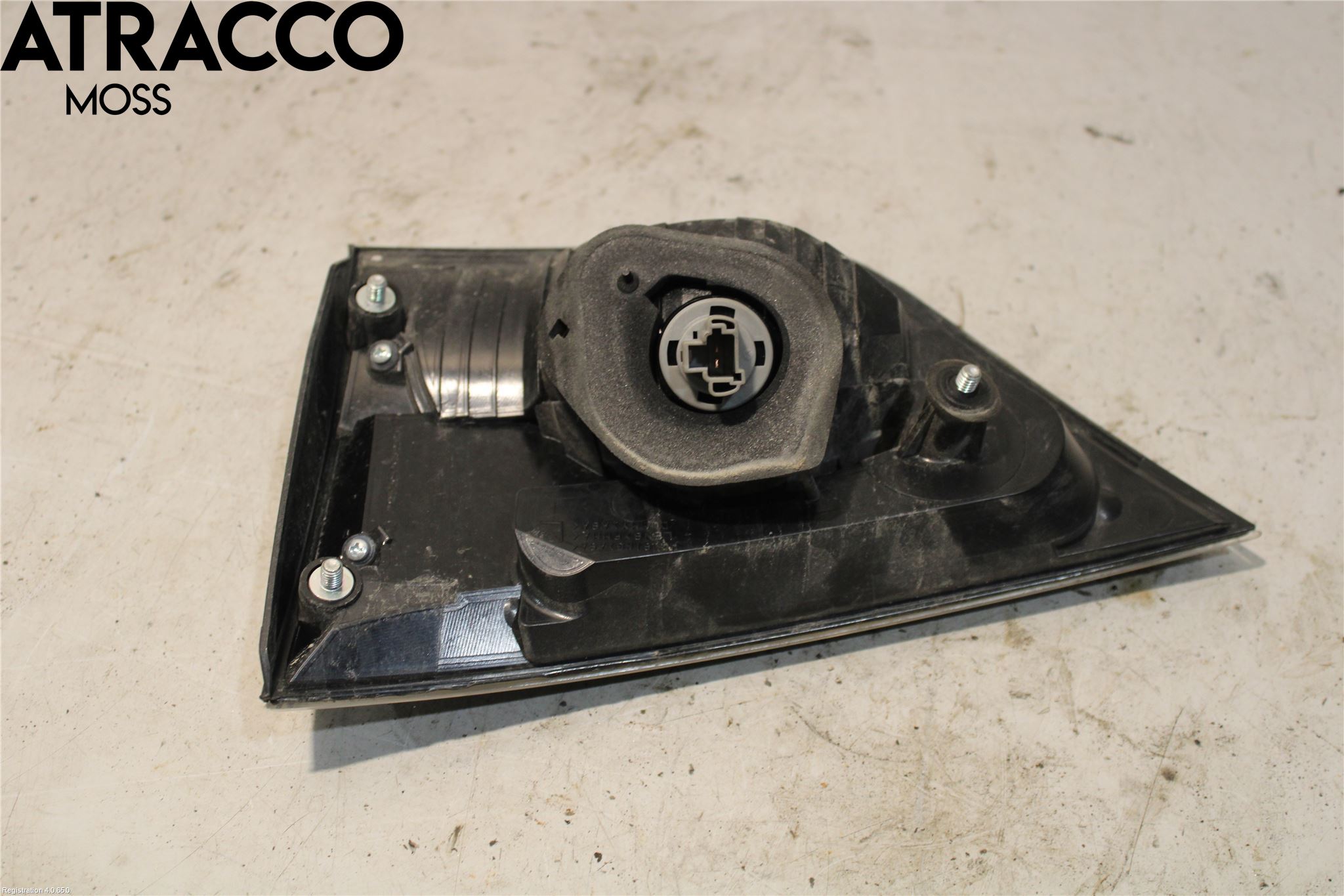 Mitsubishi OUTLANDER 07-12 Baklykt Venstre  På Luke(Indre