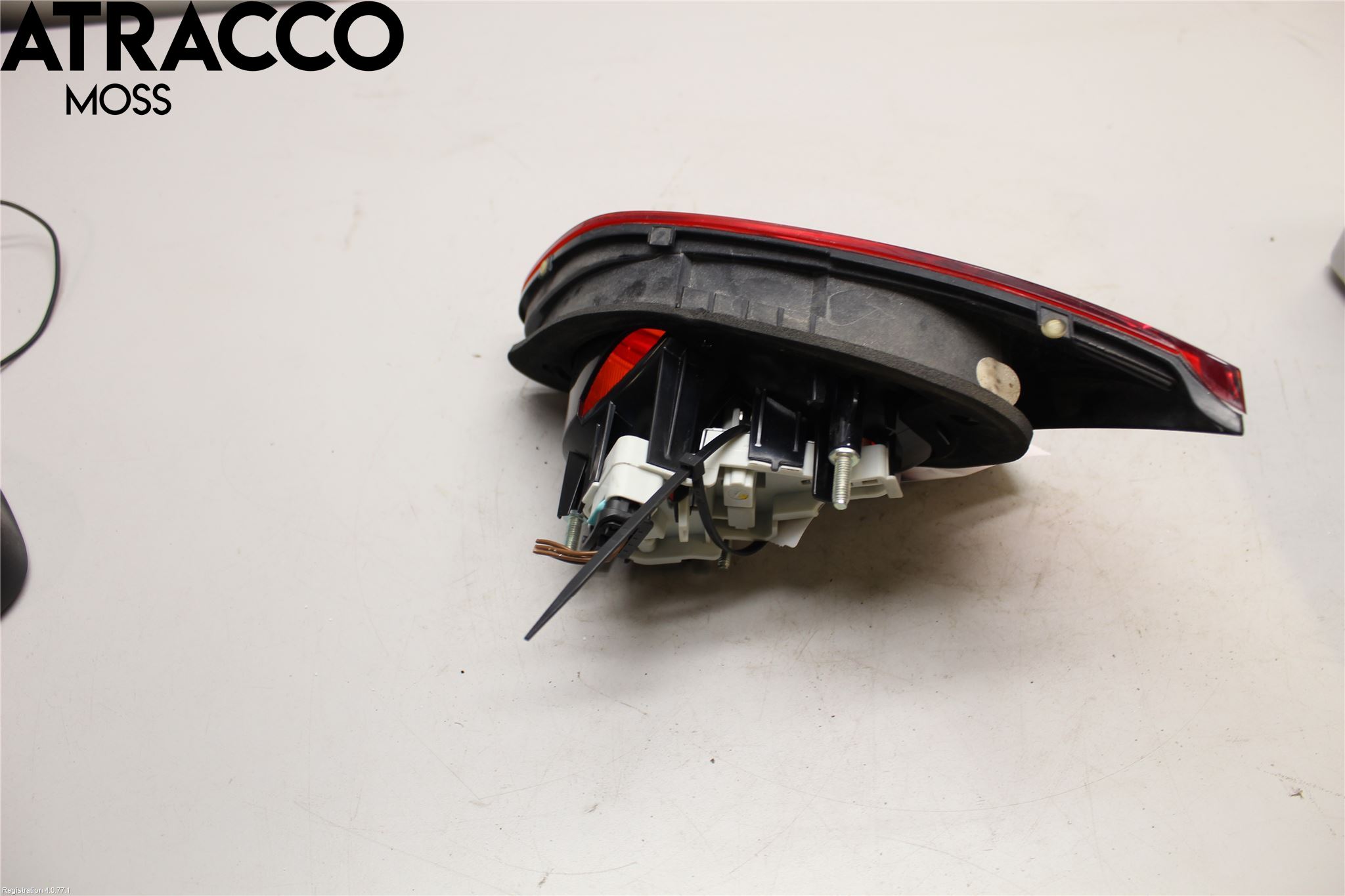 Volkswagen VW PASSAT CC 08-16 Baklykt Venstre  På Luke(Indre