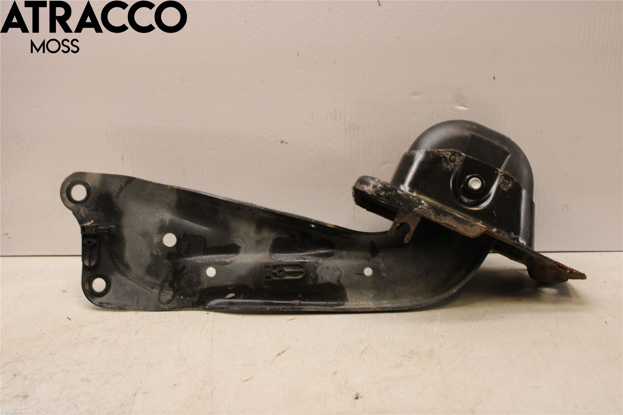 Volkswagen VW PASSAT 15-19 Bærearm Bak Venstre