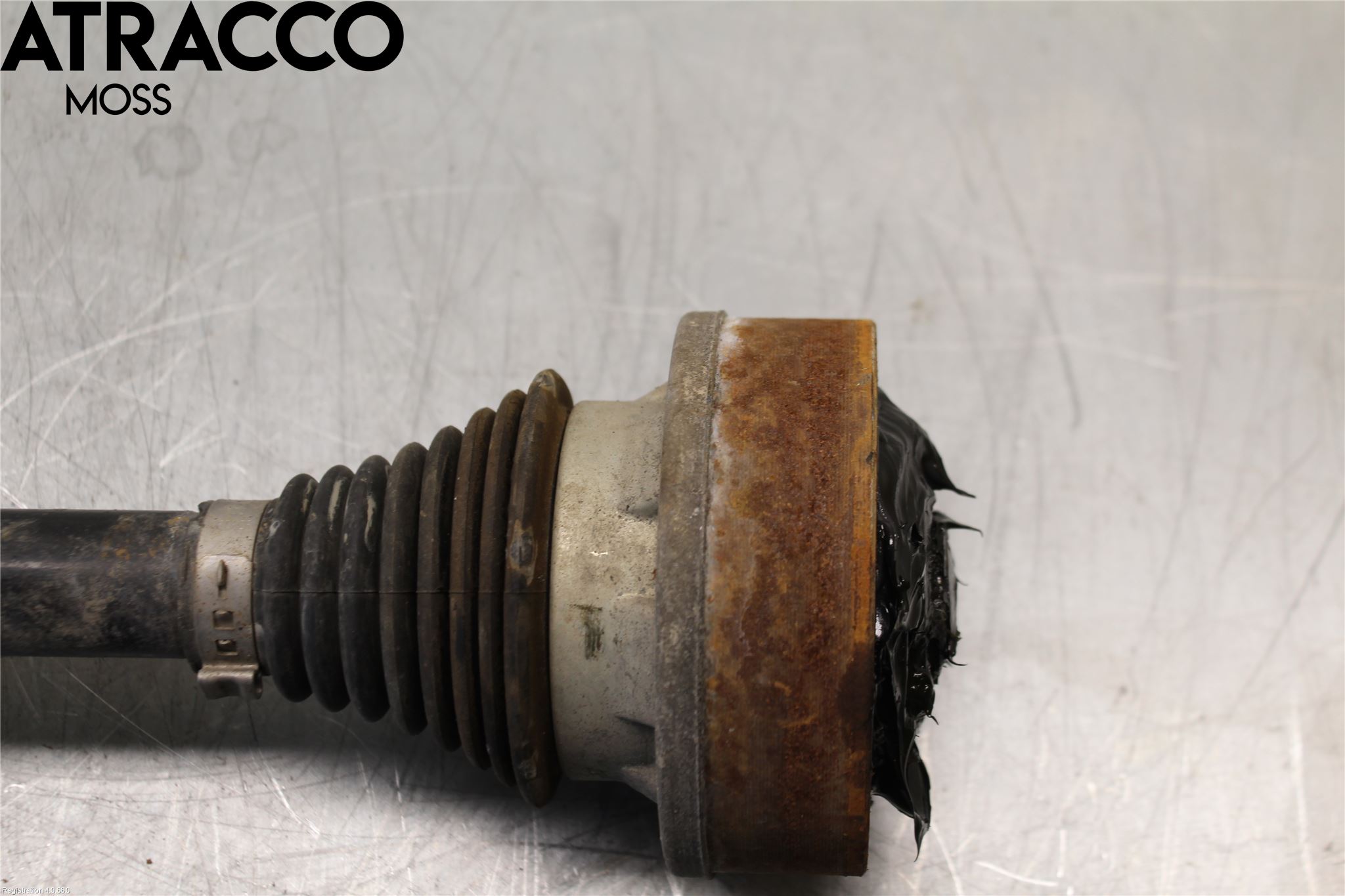 Skoda RAPID Drivaksel Foran Kompl Venstre