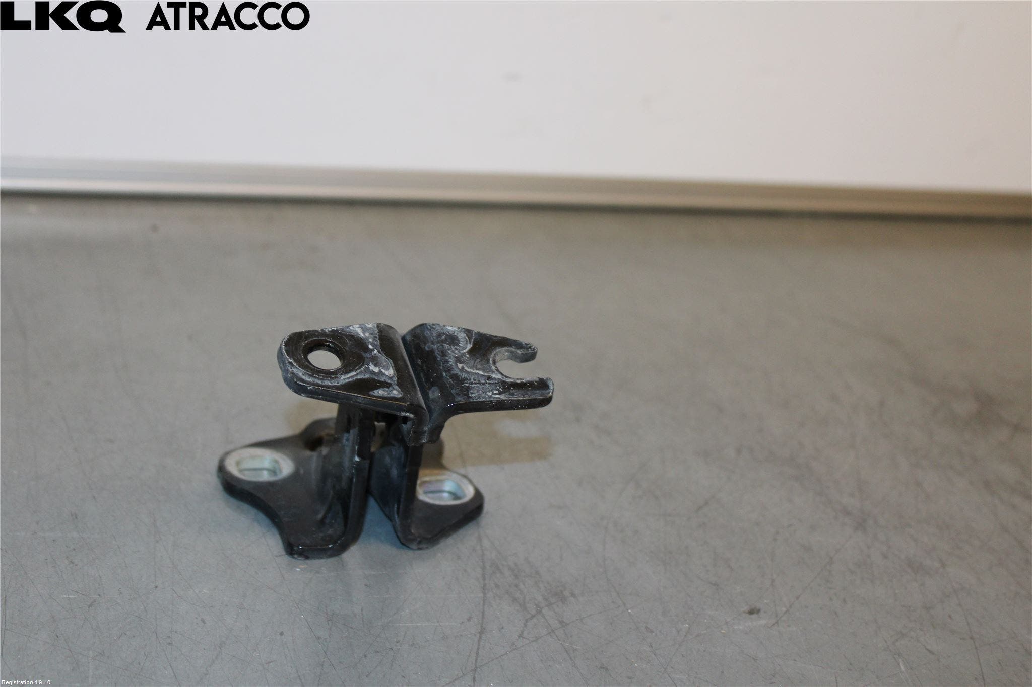 Tesla MODEL 3 17- Dørhengsel