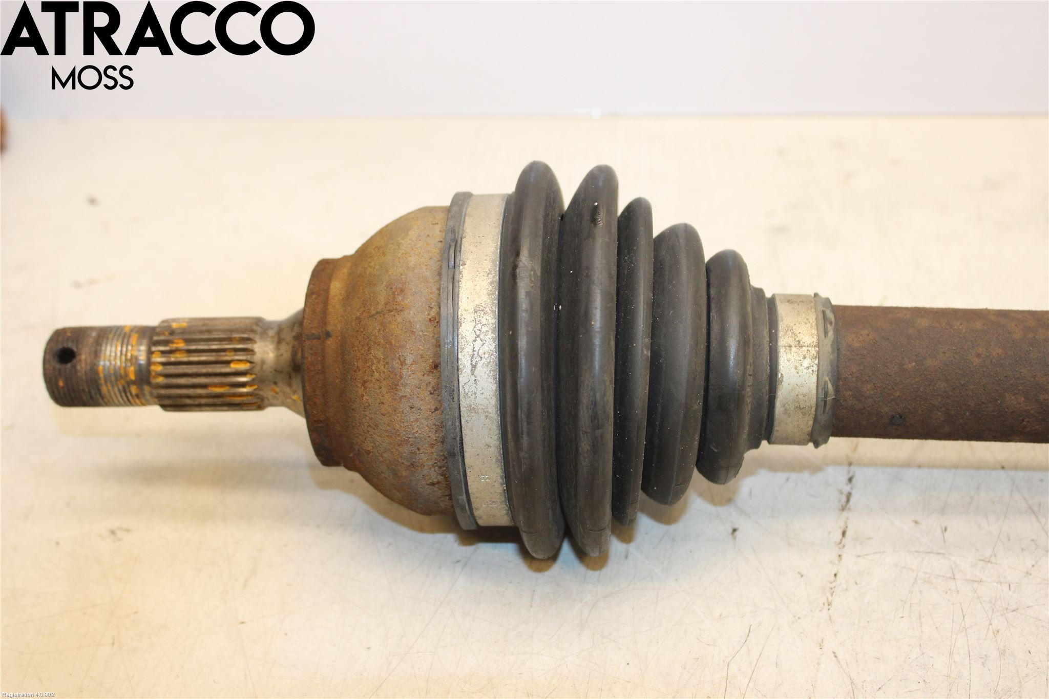 Peugeot 308 08-13 Drivaksel Foran Kompl Høyre