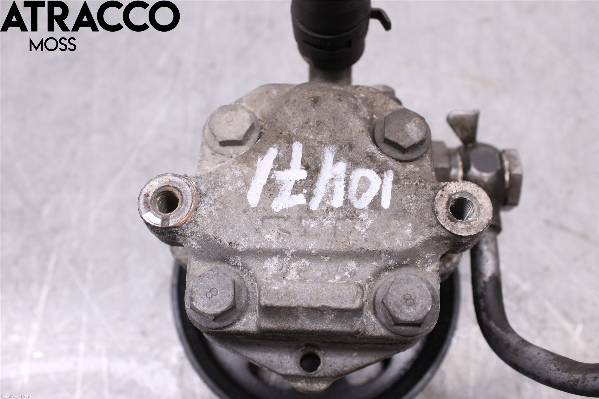 Volkswagen VW CADDY      04-10 Servo Pumpe