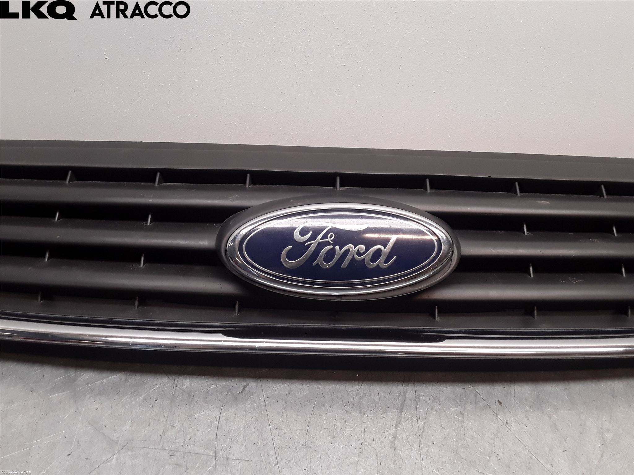Ford KUGA 08-12 Grill Komplett