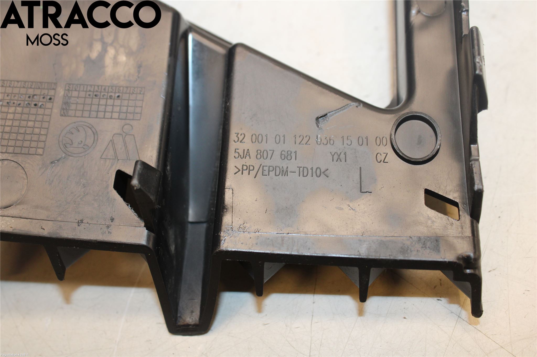 Skoda RAPID Frontlykt Kurve-Tåkelys Ramme