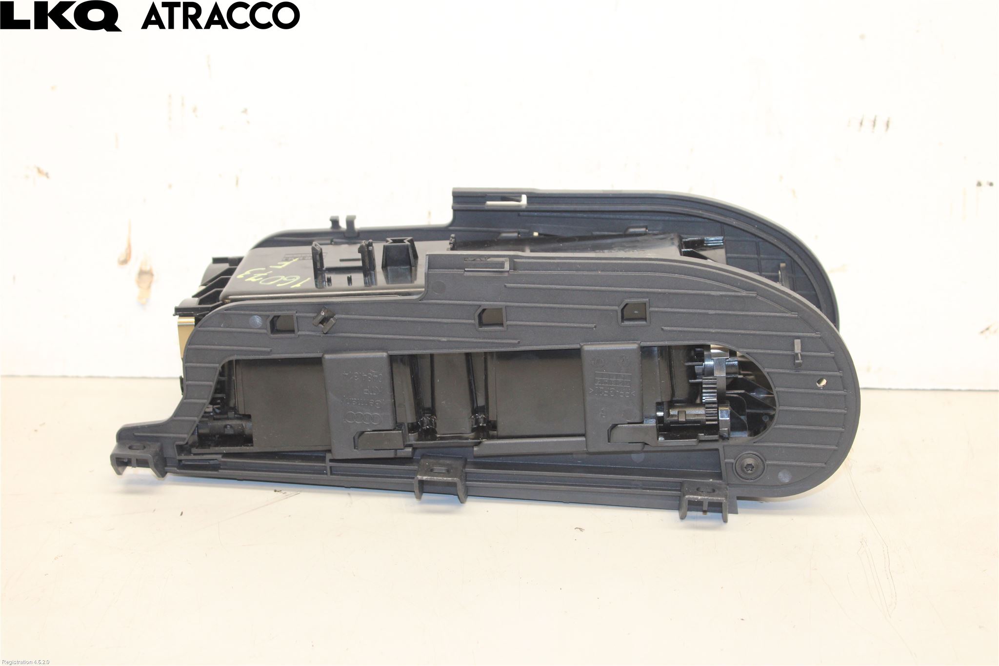 Audi E-TRON, S GE 19- Innr Koppholder