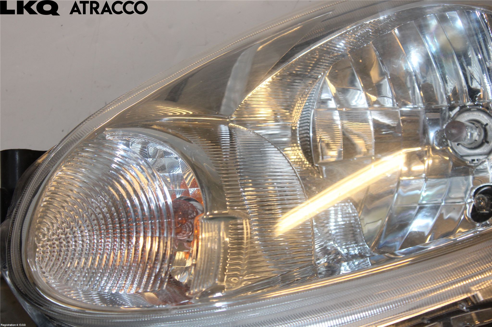 Nissan MICRA 11-16 Frontlykt Venstre