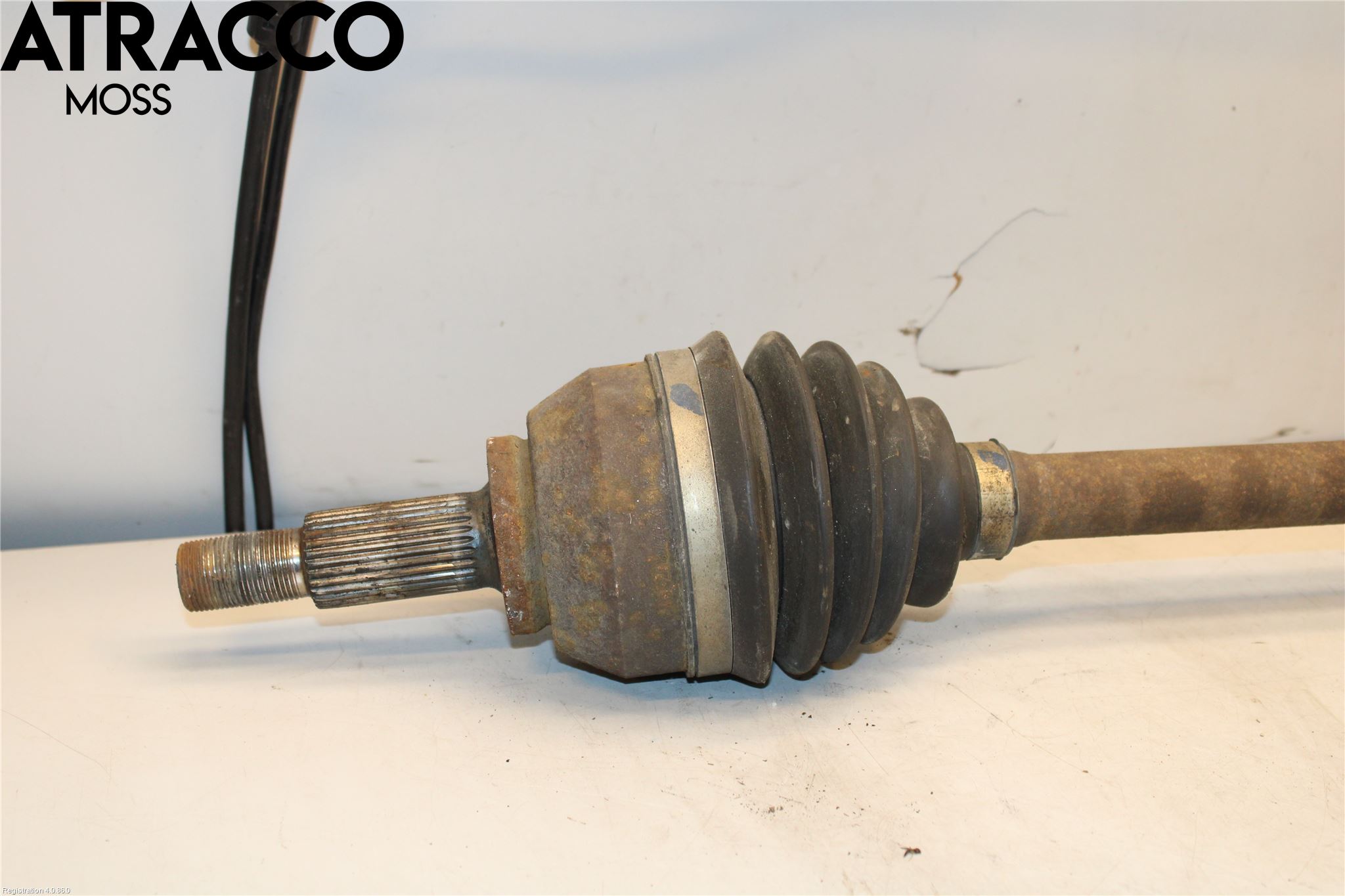 Renault TRAFIC/E-TECH 15- Drivaksel Foran Kompl Høyre