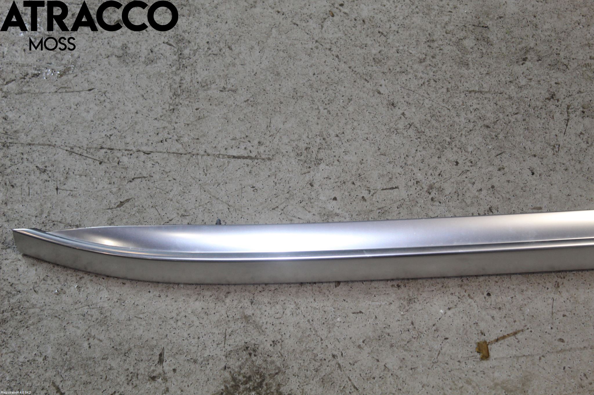 Volvo XC40/RECHARGE 18- Takrails - Stativ