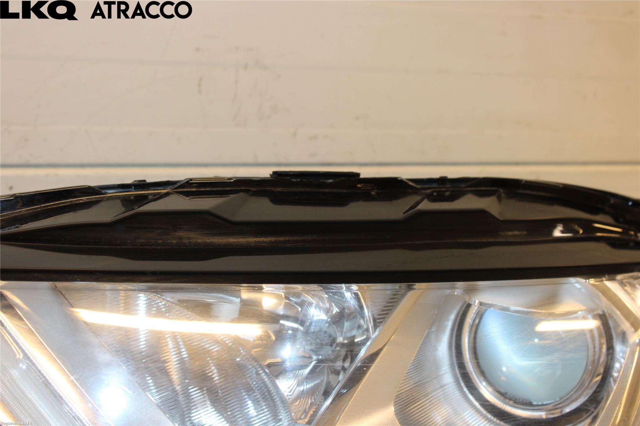 Ford ECOSPORT 17- Frontlykt Venstre