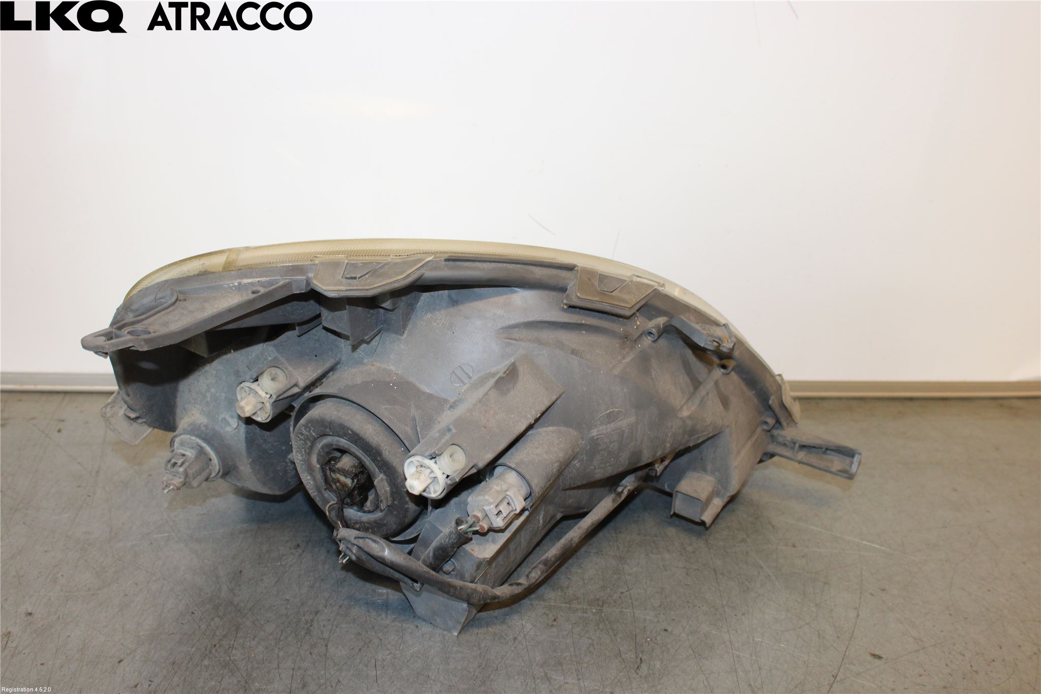 Toyota YARIS P1 03-05 Frontlykt Venstre