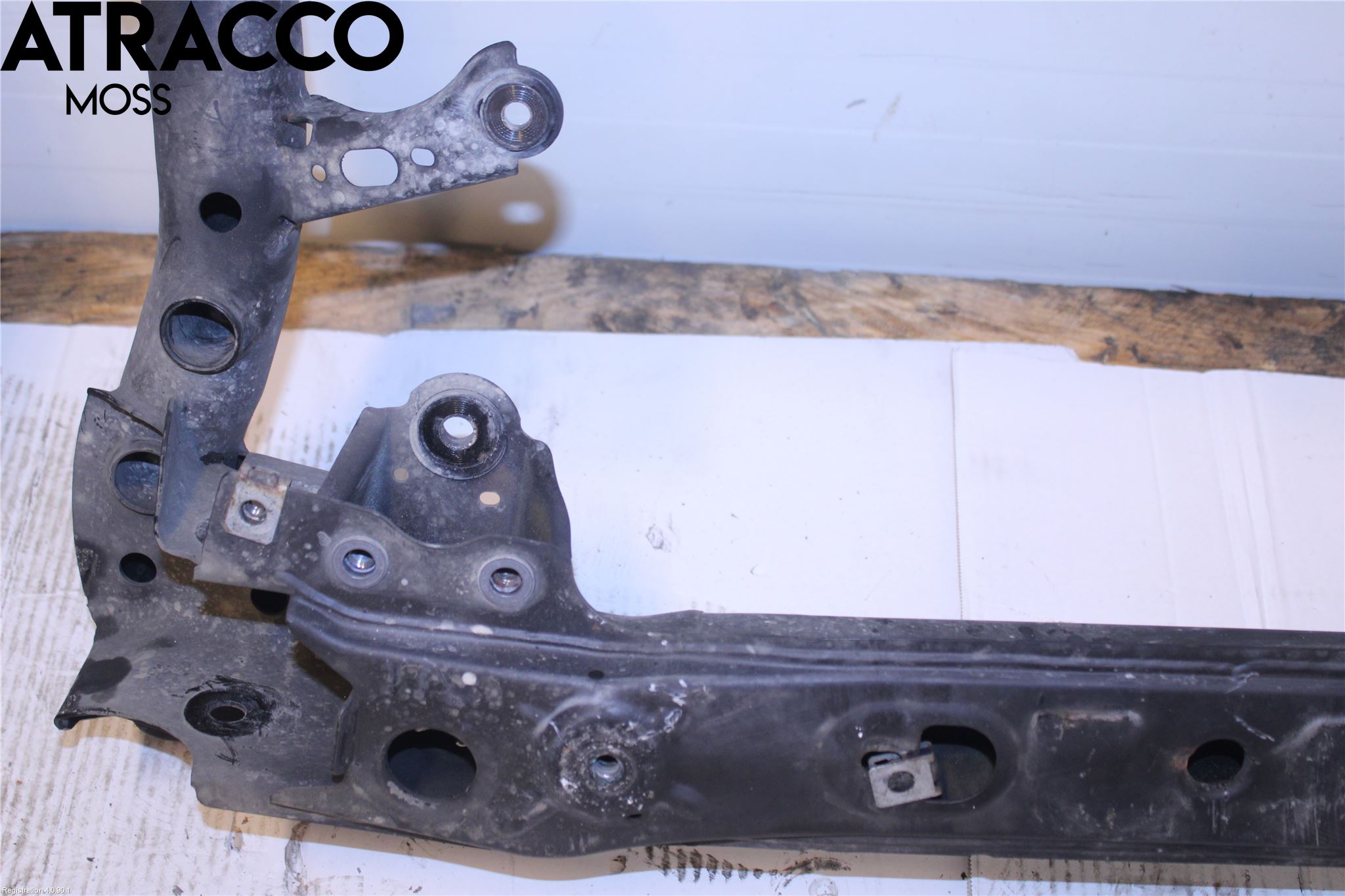 Mercedes-Benz MB C-KLASS (W205) 14-21 Travers Feste