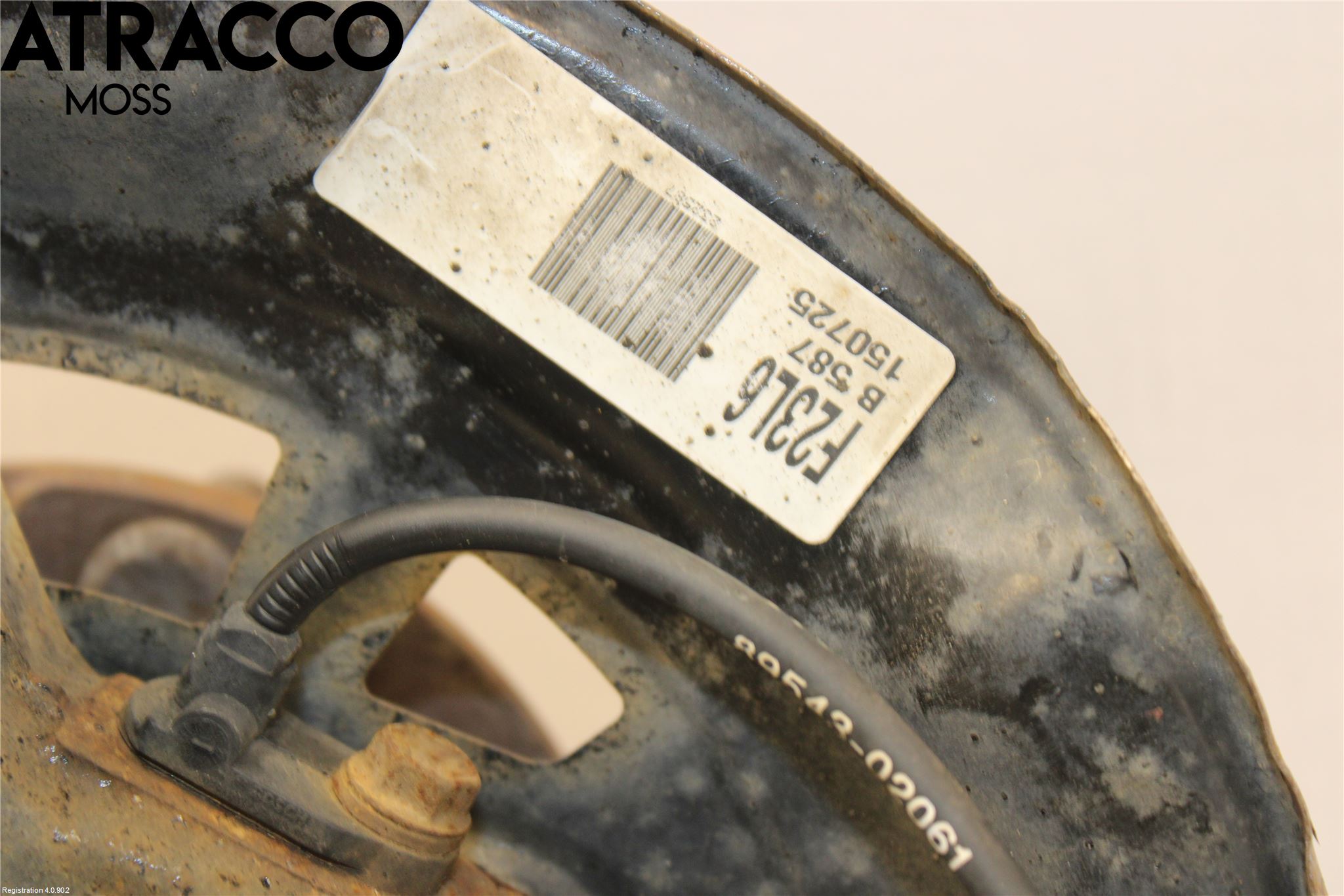 Toyota AVENSIS 09-15 Spindel Hf