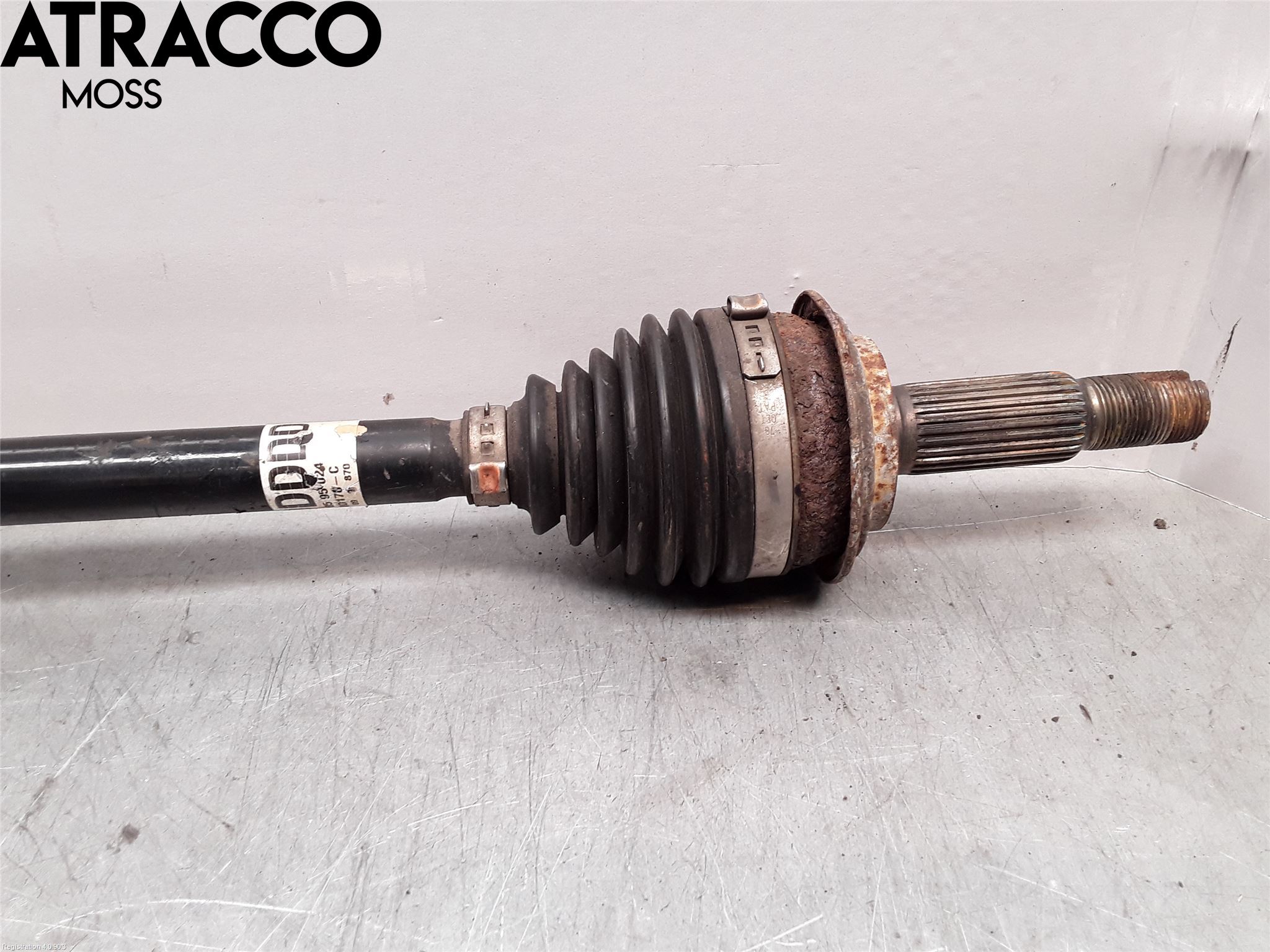 Toyota YARIS XP90 06-11 Drivaksel Foran Kompl Høyre