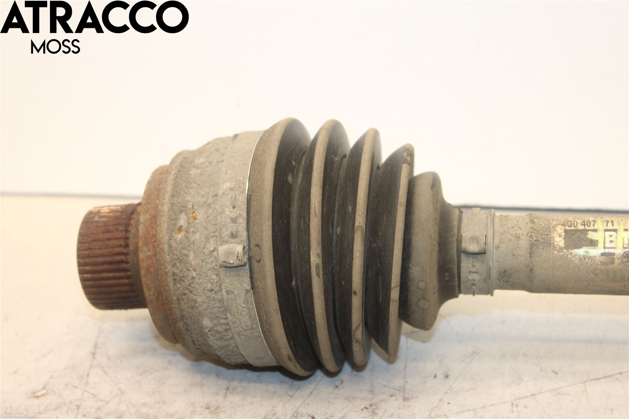 Audi A6 ALLROAD 12-18 Drivaksel Foran Kompl Høyre