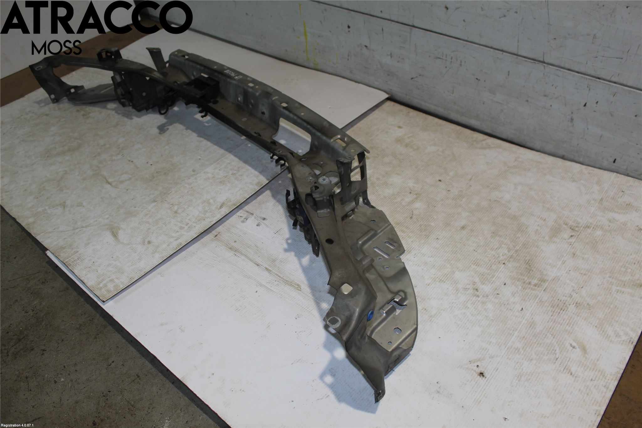 Volvo V50 04-07 Panserlåsplate-Bjelke