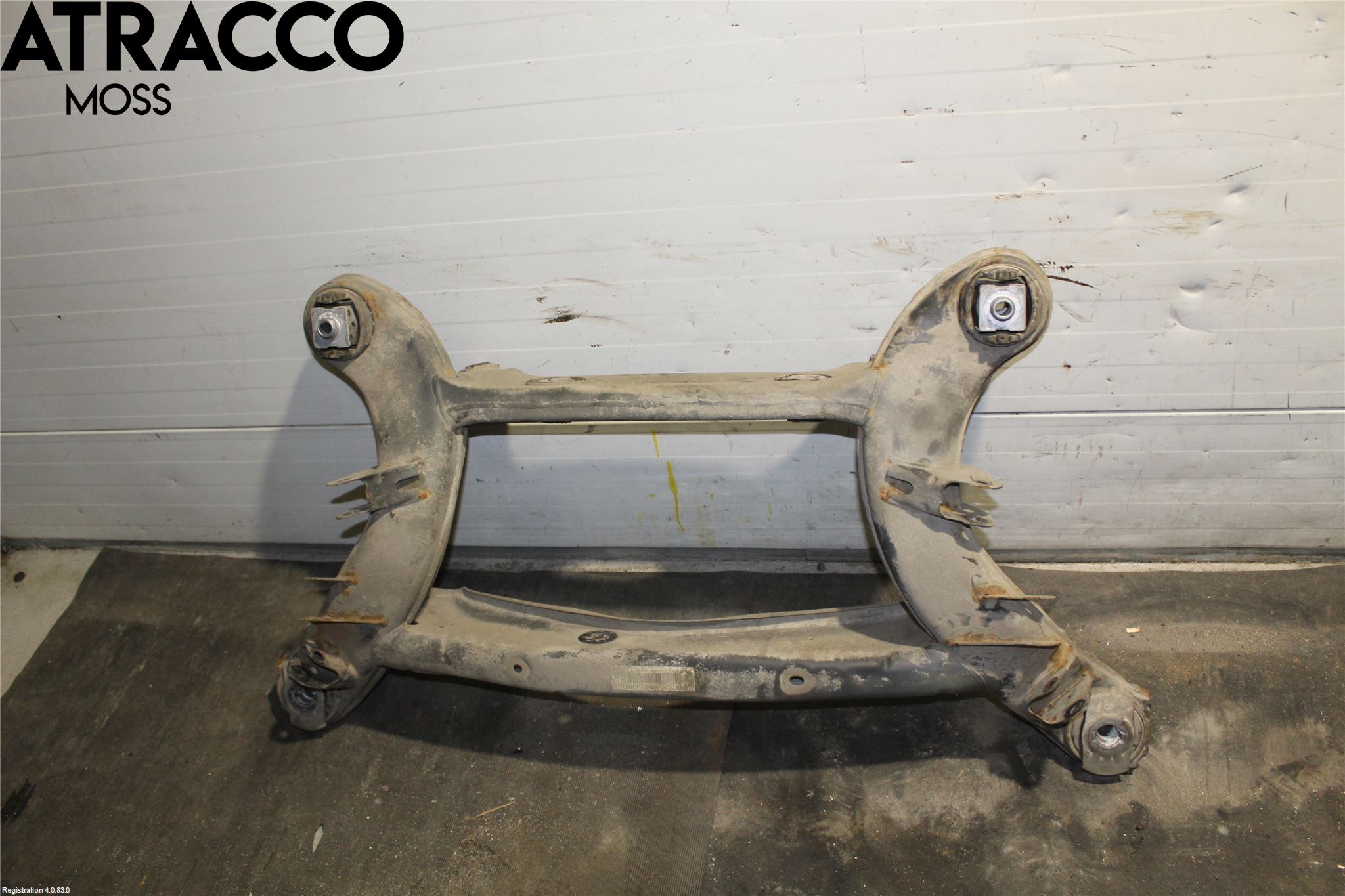 Mercedes-Benz MB E-KLASS (W213) 16-23 Bakaksel Feste Travers-Ramme