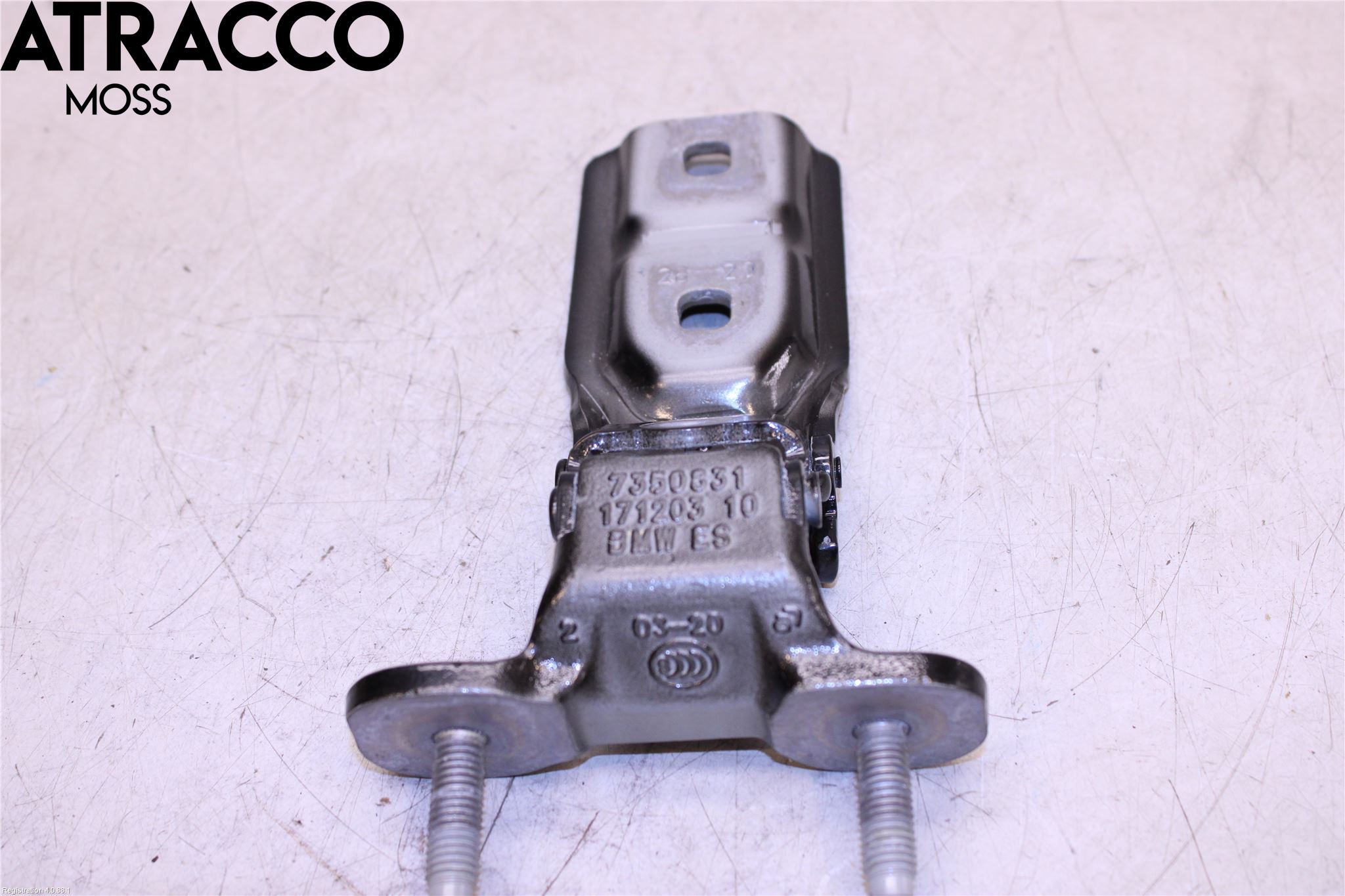 BMW X1 F48 15-22 Bakluke Hengsel Venstre