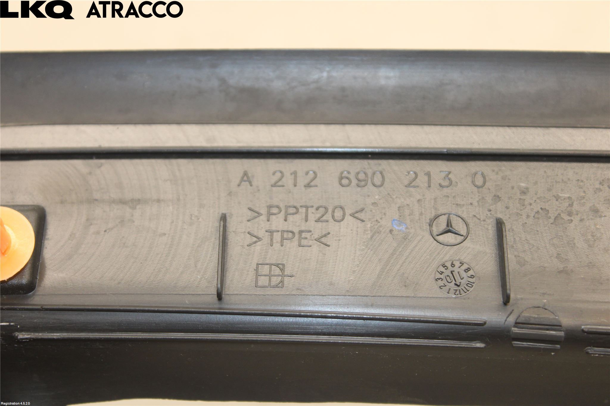 Mercedes-Benz MB E-KLASS (W212) 09-16 Støtfanger Bak Demper