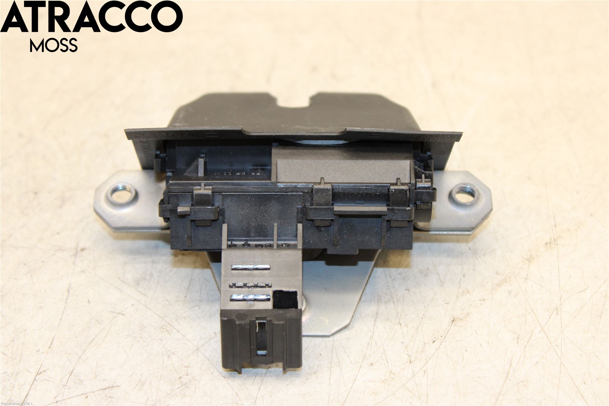 Volvo V40 12-19 Bakluke-Lokk Låsekasse