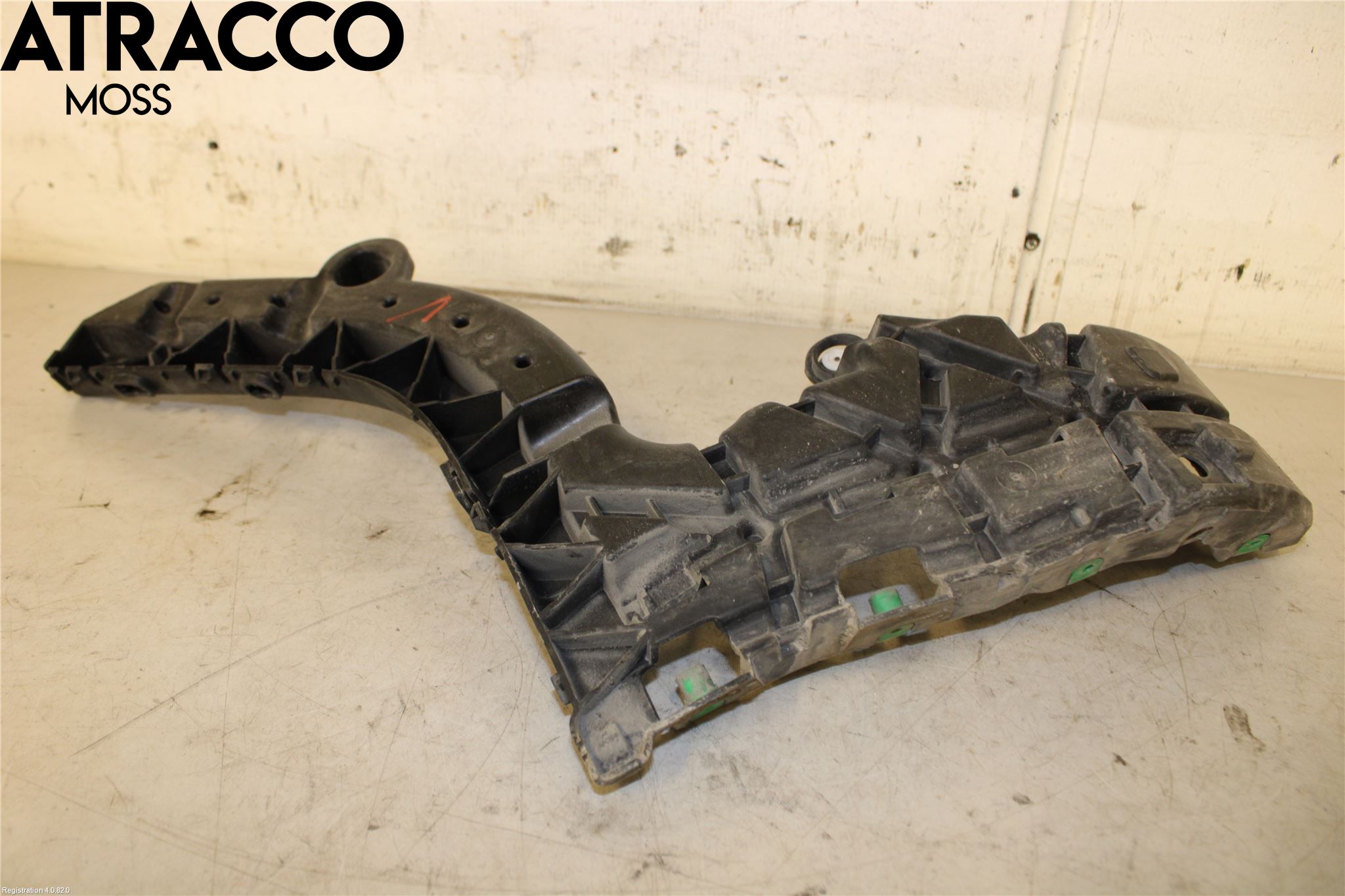 Volvo V60 19- Støtfanger Bak Feste