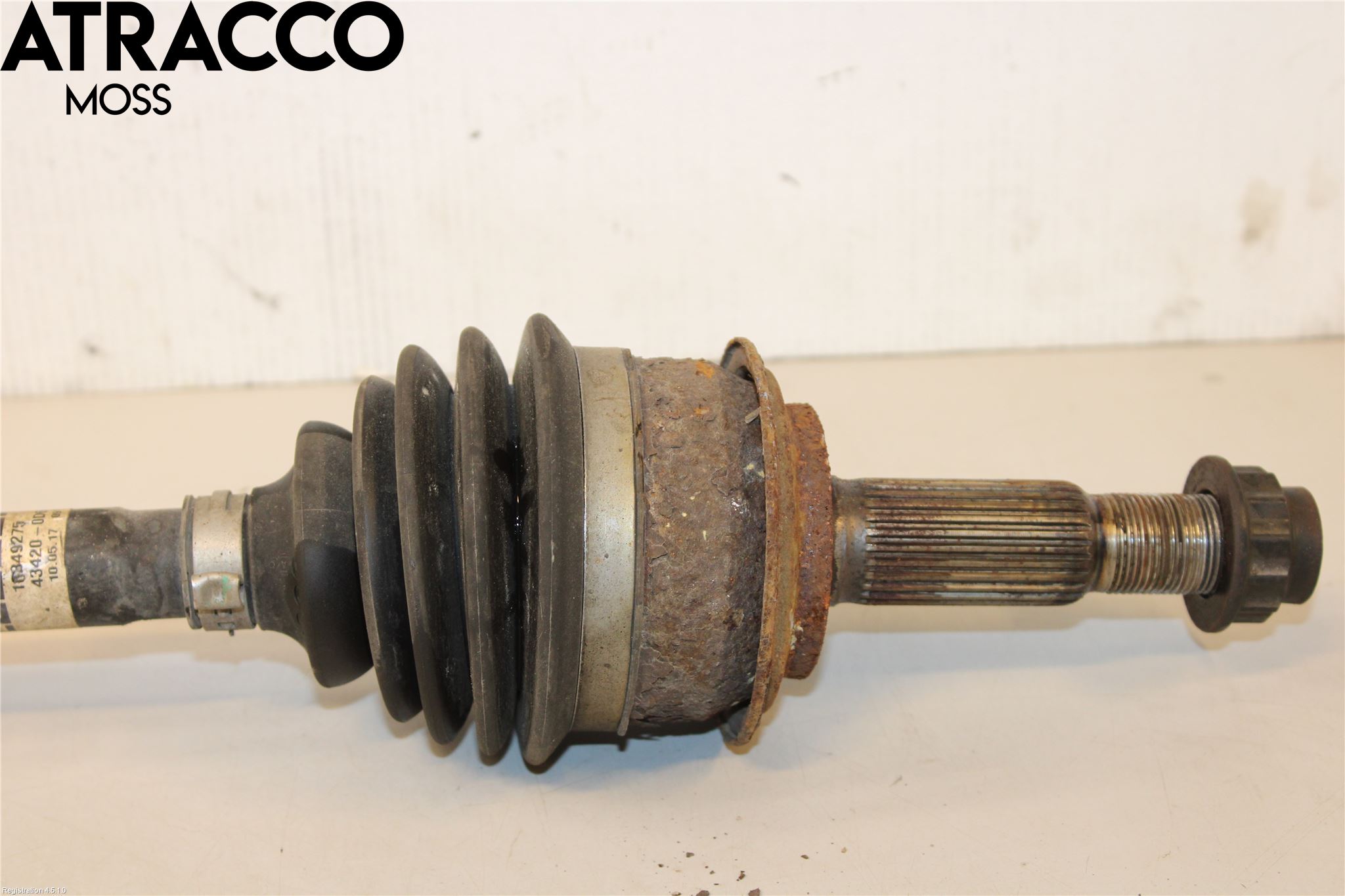 Toyota YARIS XP130 15-20 Drivaksel Foran Kompl Venstre