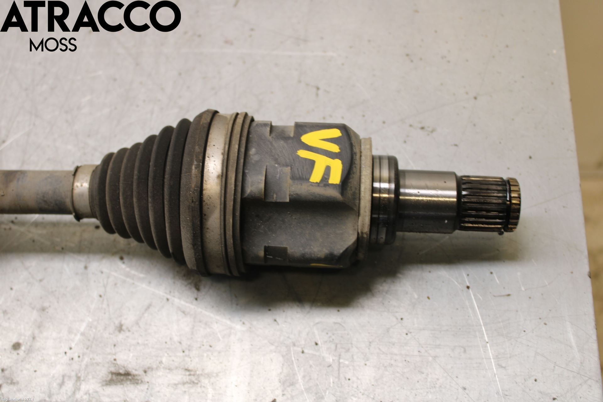 Toyota PRIUS+ ZVW40 12-20 Drivaksel Foran Kompl Venstre