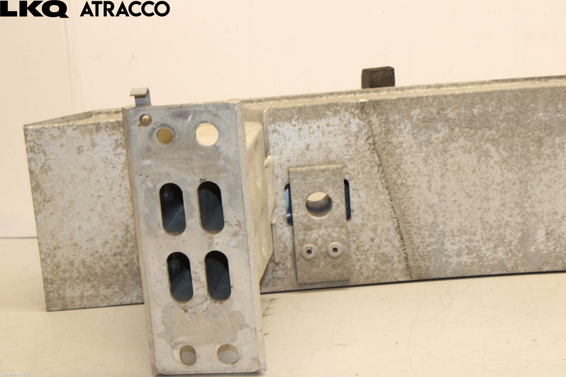 Toyota PRIUS+ ZVW40 12-20 Støtfanger Foran Bjelke